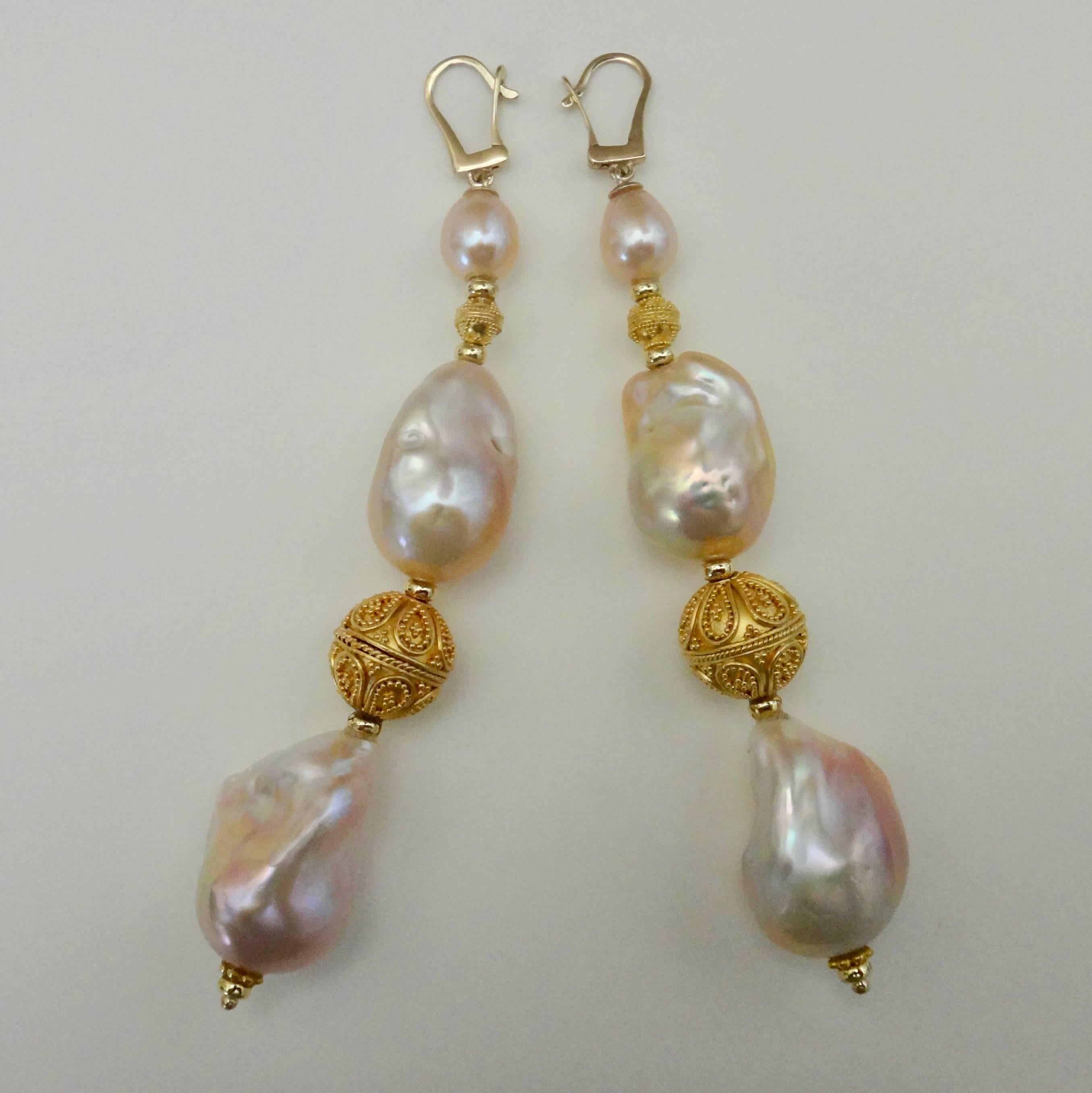Michael Kneebone Pink Cloud Pearl Granulation Earring Necklace Suite In Excellent Condition In Austin, TX