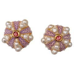 Michael Kneebone Boucles d'oreilles boutons en forme d'oursin en saphir rose, perle Akoya et perle de mer