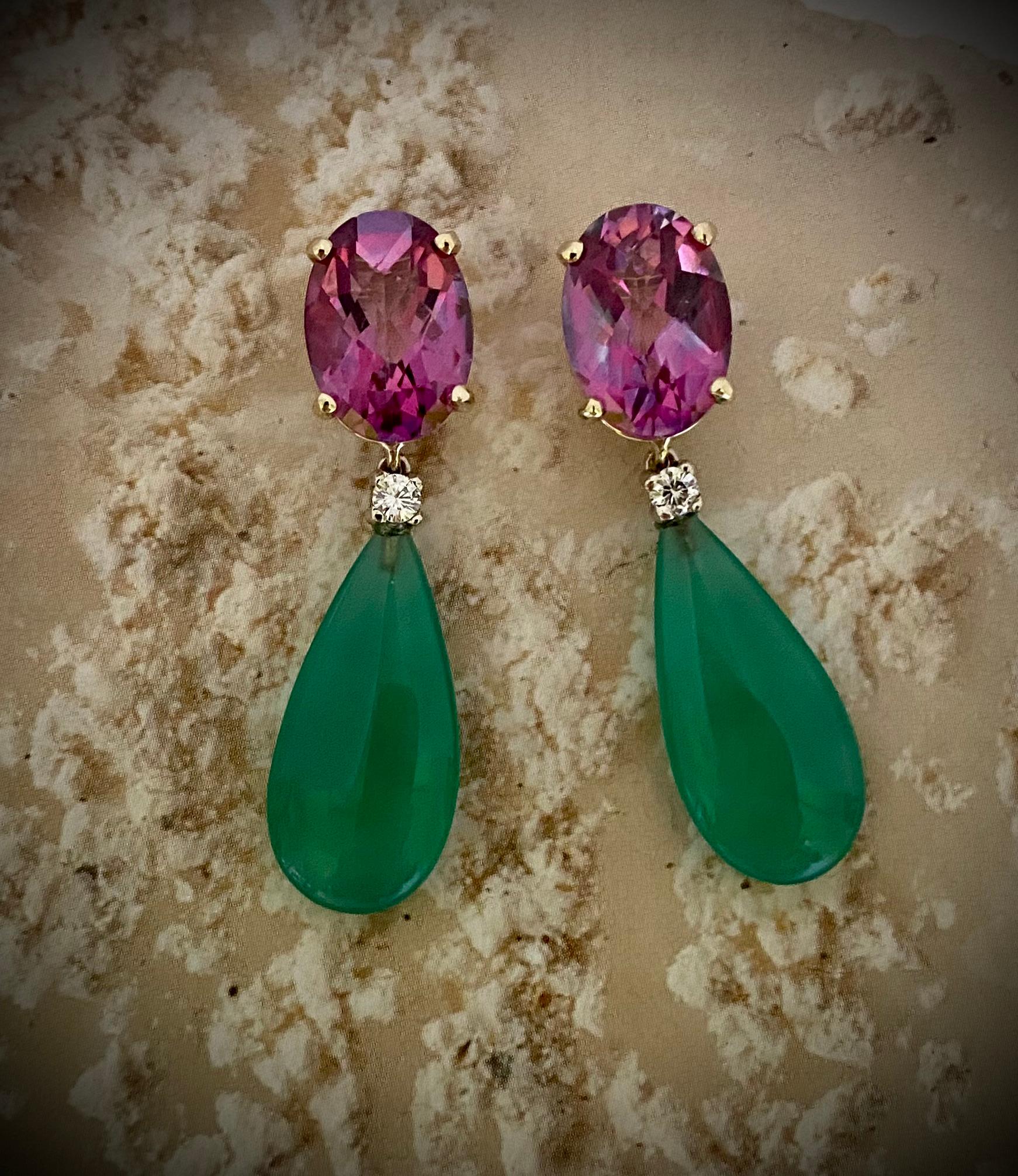 Ohrhänger aus grünem Onyx mit rosa Topas und Diamanten von Michael Kneebone (Gemischter Schliff) im Angebot