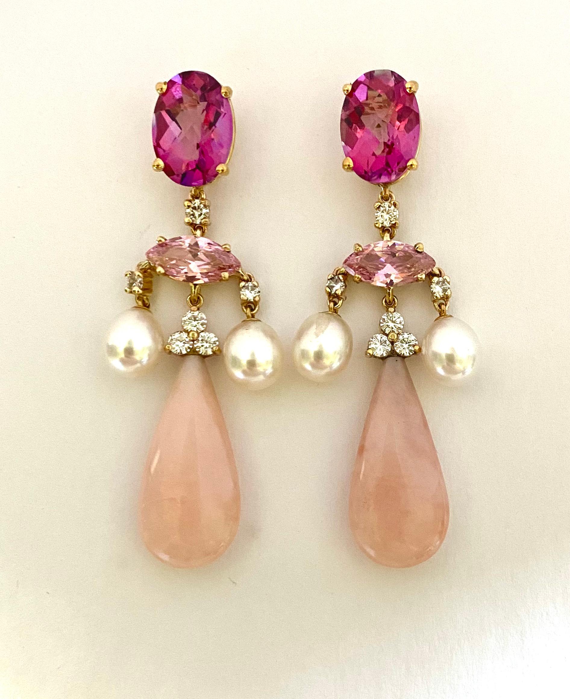 Contemporain Michael Kneebone Boucles d'oreilles chandelier en topaze rose, tourmaline rose et opale en vente