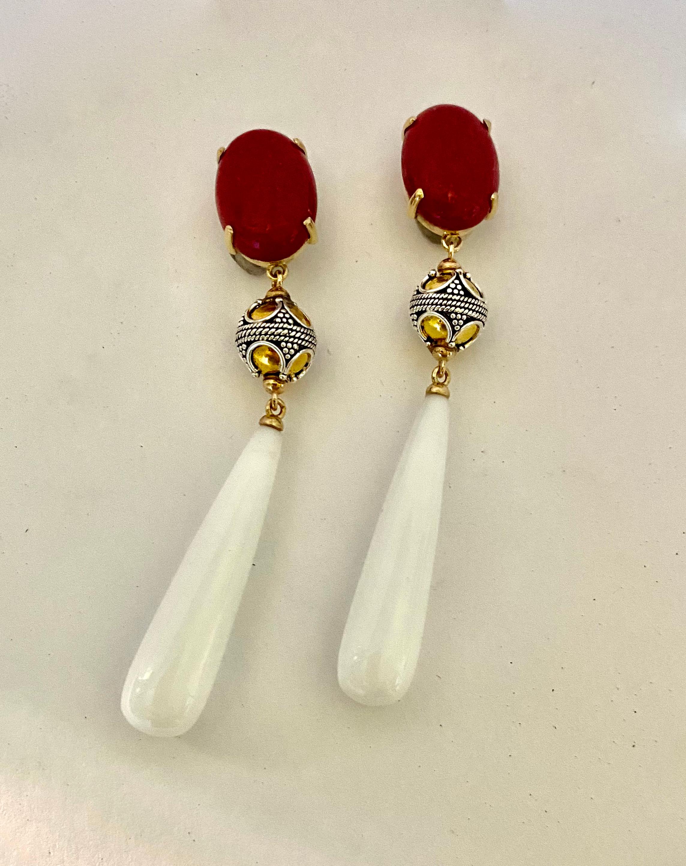Michael Kneebone Red coral Granulated Bead White Chalcedony Dangle Earrings In New Condition For Sale In Austin, TX
