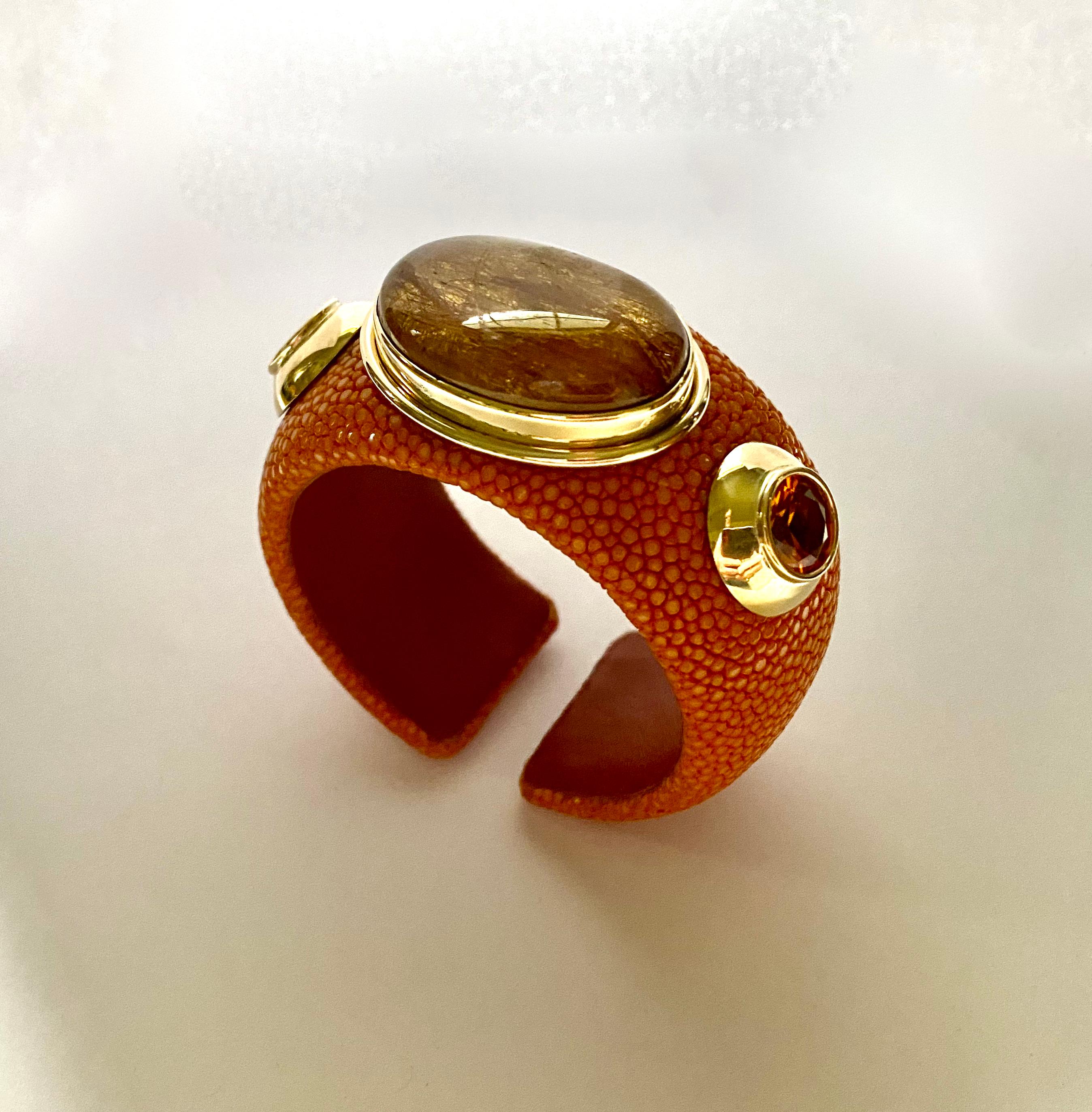 Michael Kneebone Bracciale con quarzo rutilato e topazio in oro 18 carati in vendita 2