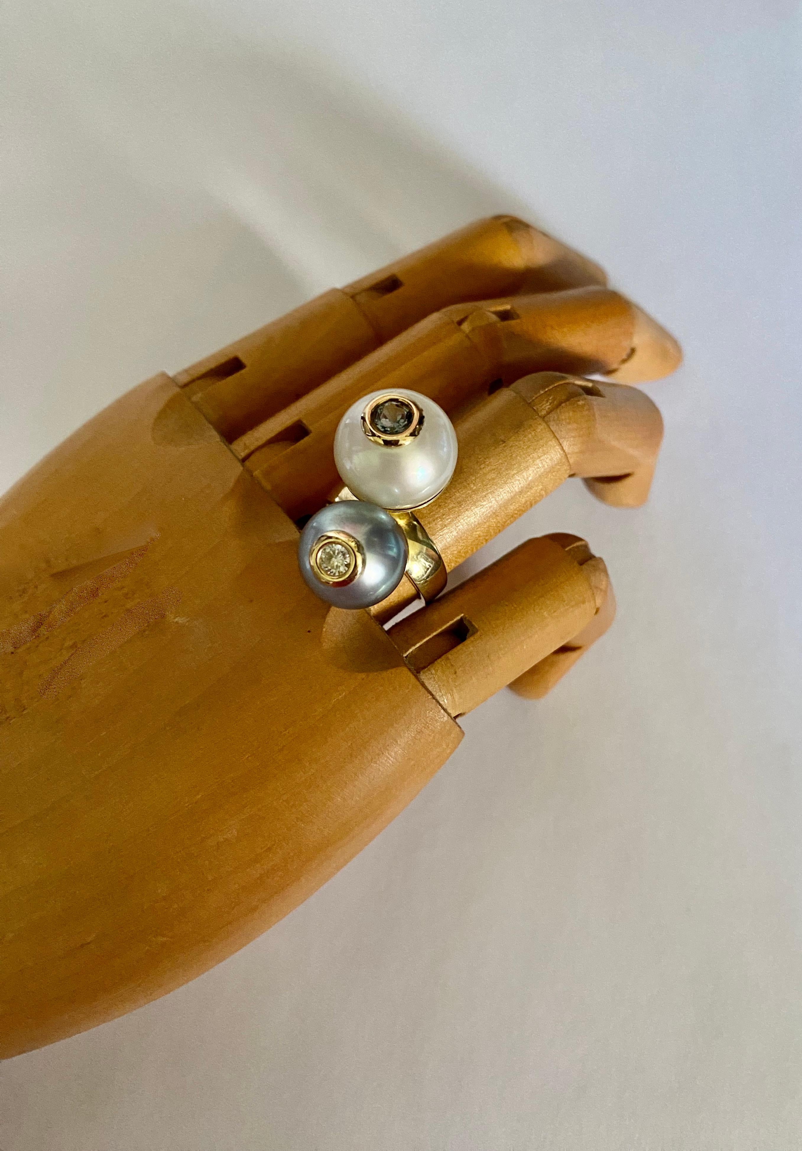 Michael Kneebone Anello da cocktail con perla di Tahiti dei mari del sud e diamante Due Perla in vendita 2
