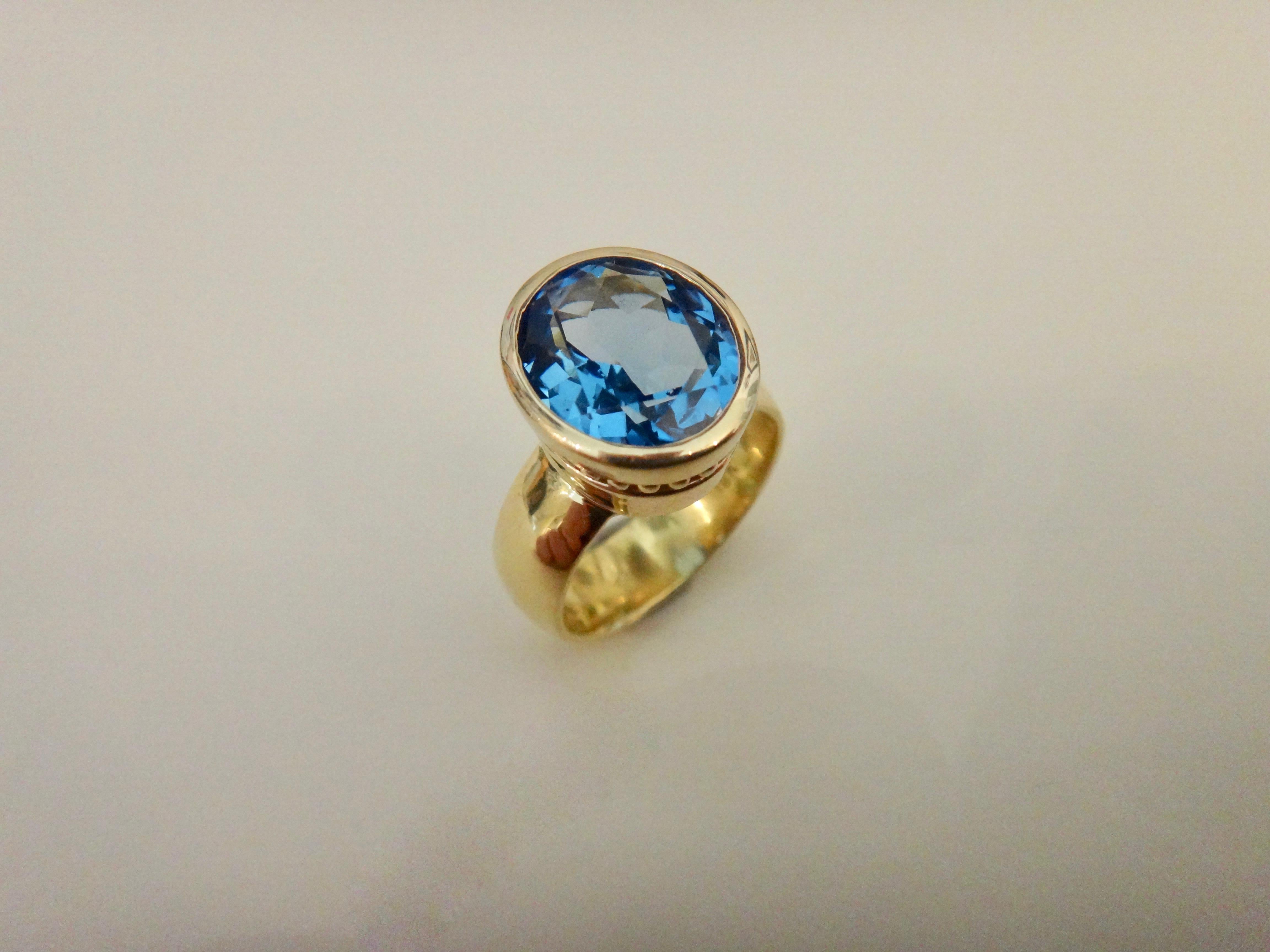 Contemporary Michael Kneebone Swiss Blue Topaz 18 Karat Gold Leah Ring