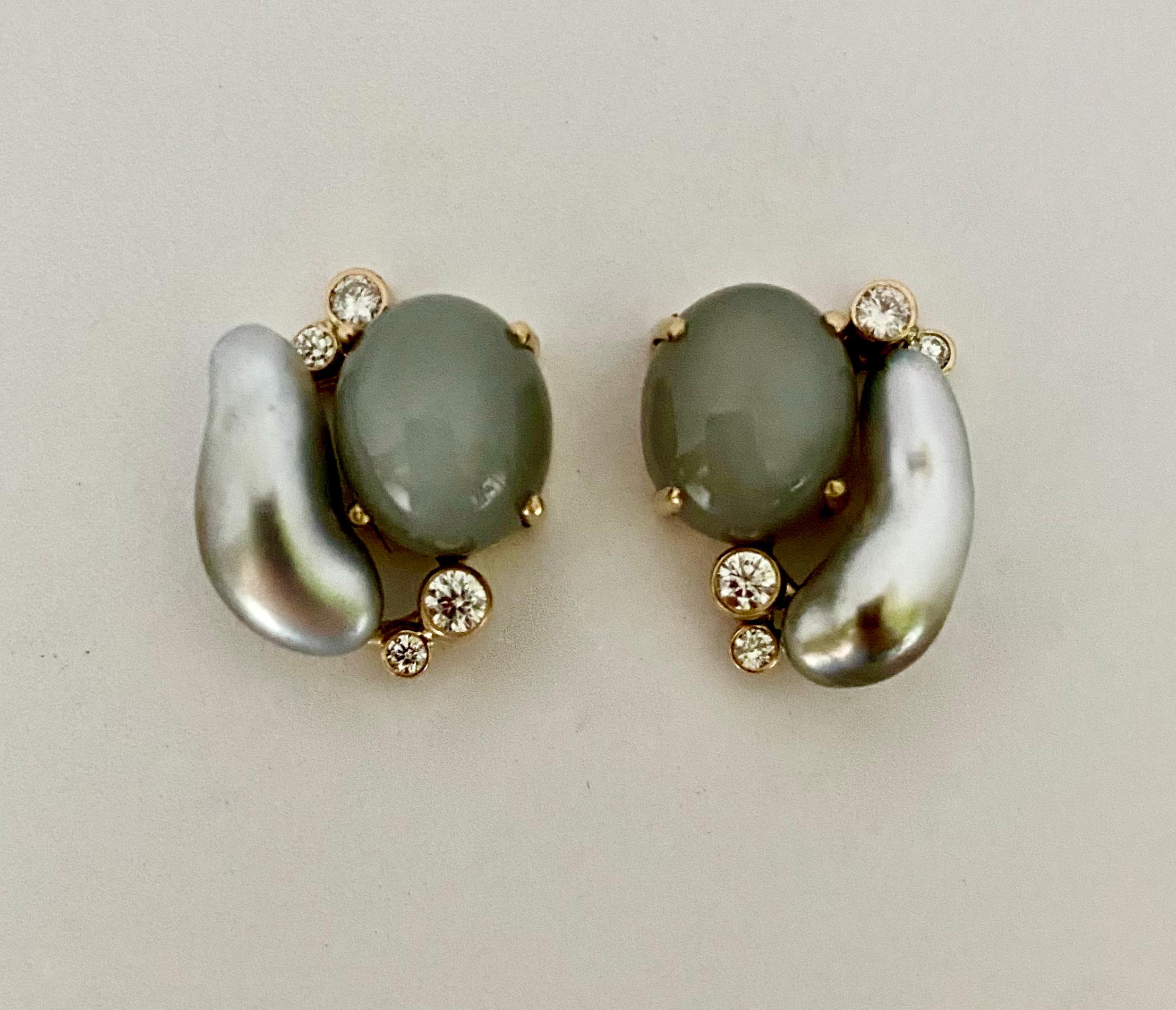 Michael Kneebone Tahiti-Keshi-Perlen-Diamant-Ohrringe mit grauem Mondstein (Gemischter Schliff) im Angebot