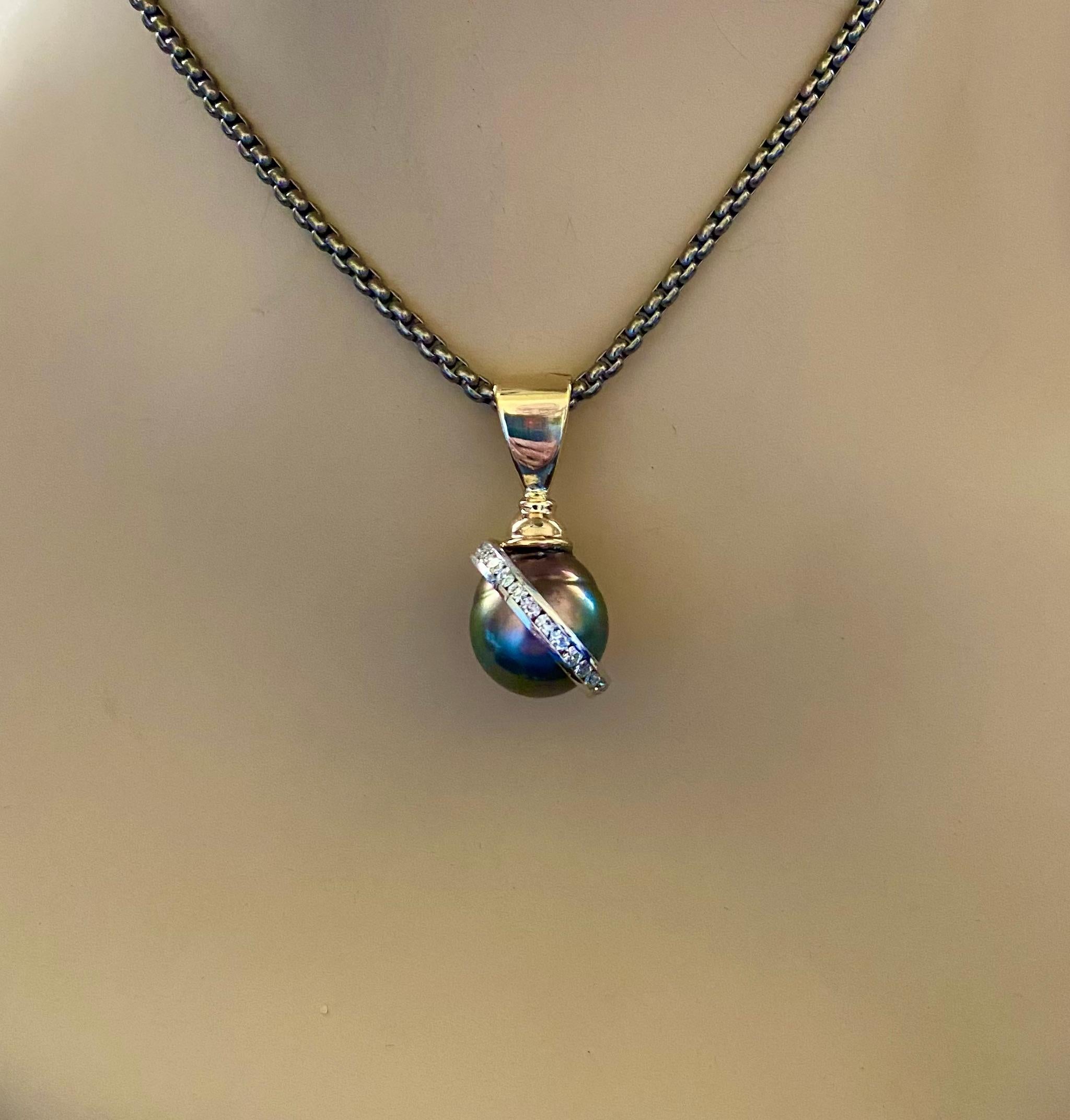 saturn diamond necklace