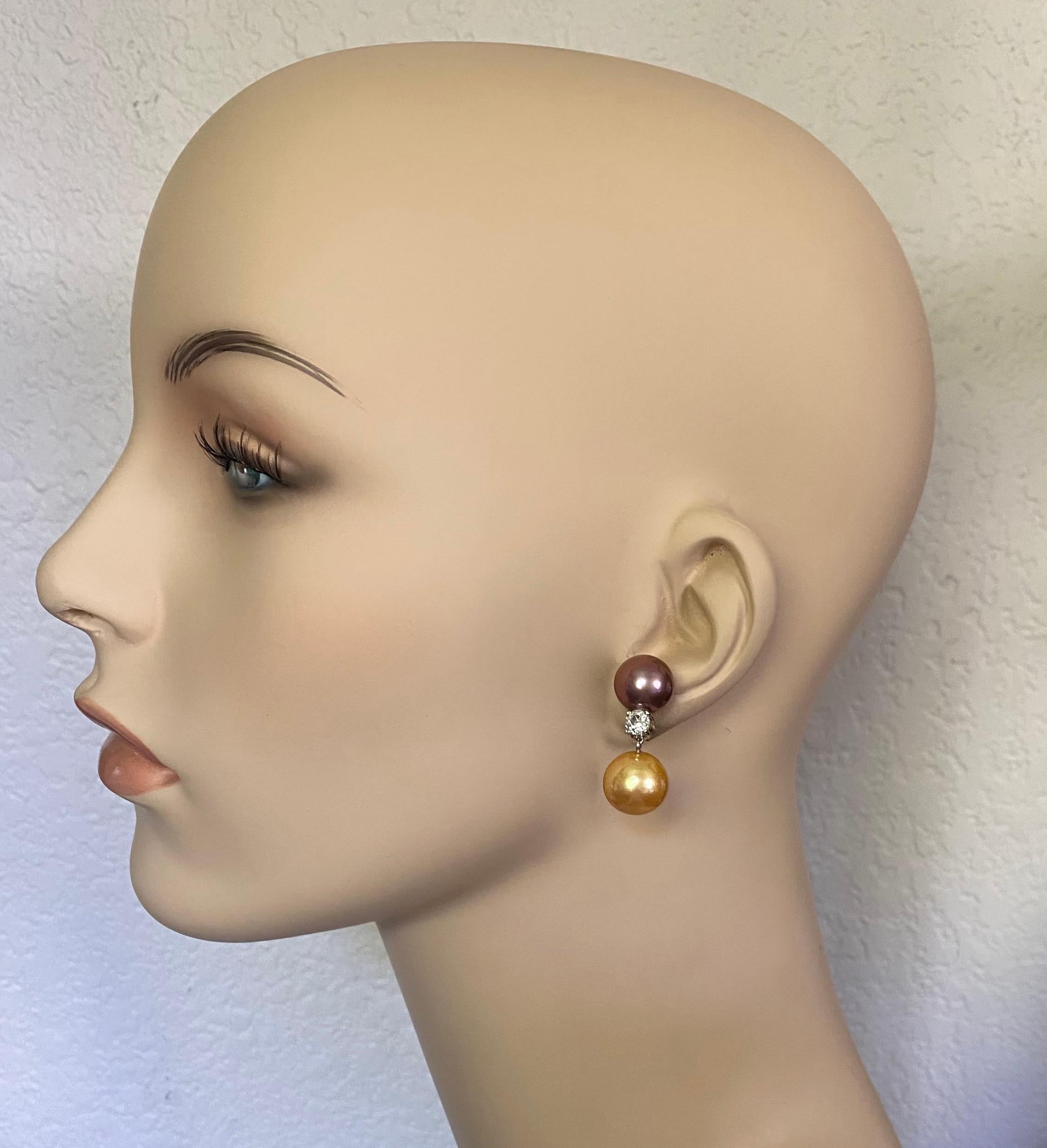 Michael Kneebone Boucles d'oreilles pendantes en perles des mers du Sud de Tahiti et diamants en vente 2