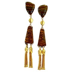 Michael Kneebone Pendientes colgantes de borla de jaspe ojo de tigre Cleopatra