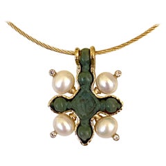 Michael Kneebone Pendentif Viking croix en bronze, perle et diamant en or 18 carats