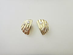 Michael Kneebone White Champagne Diamond 18 Karat Gold Shell Fragment Earrings