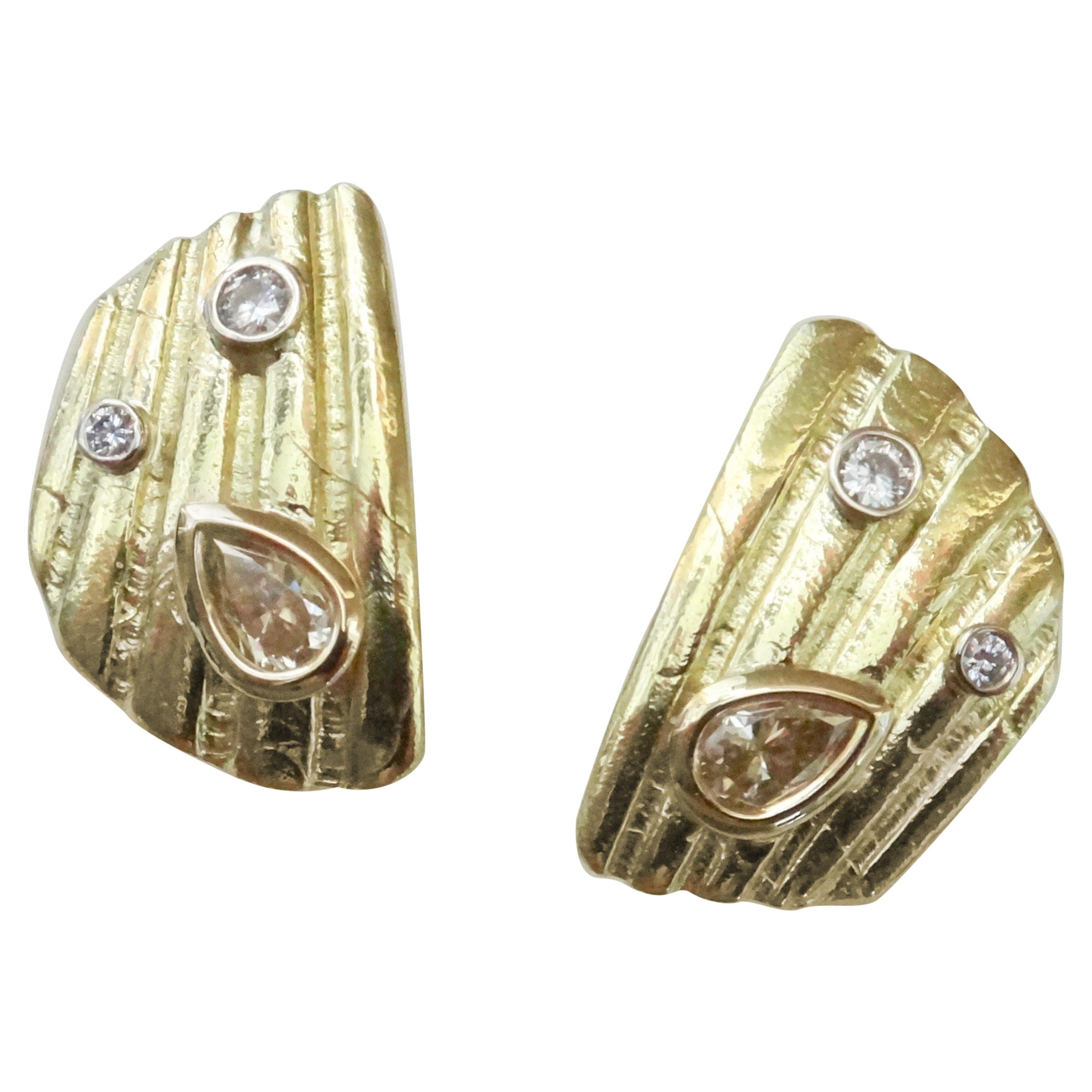 Michael Kneebone White Champagne Diamond 18 Karat Gold Shell Fragment Earrings