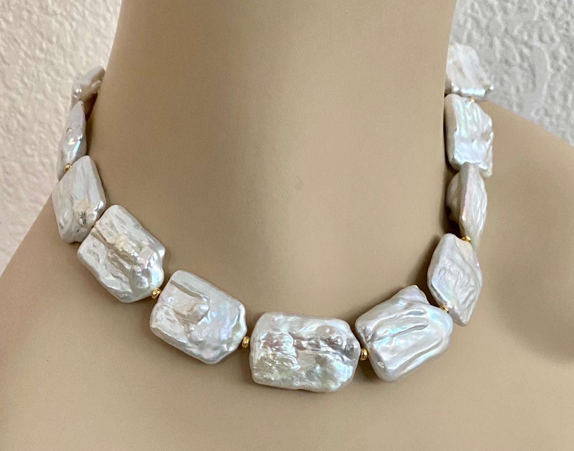 Michael Kneebone White Tile Baroque Pearl Bead Necklace In New Condition For Sale In Austin, TX