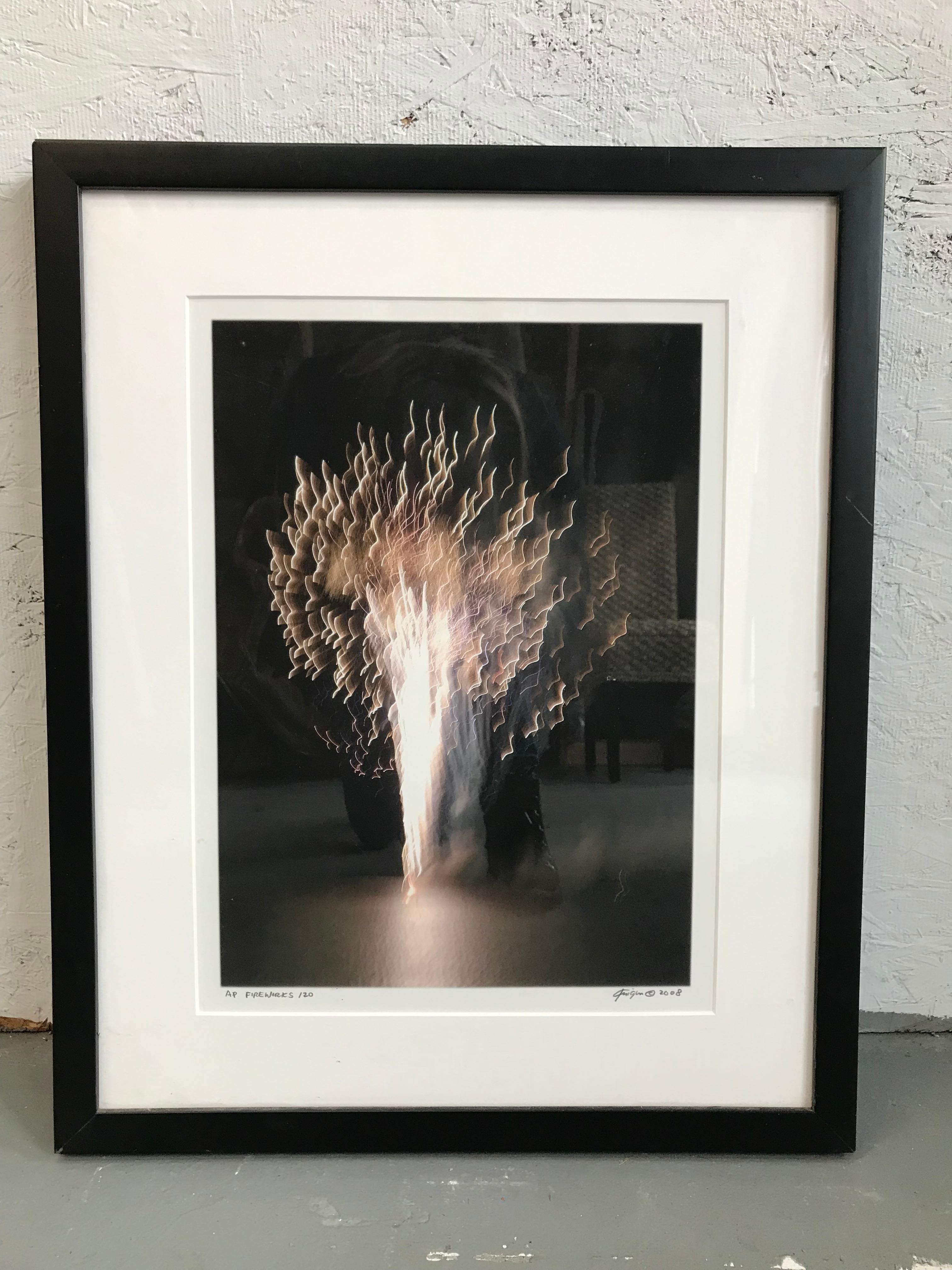 Michael Knigin Color Photograph - fireworks