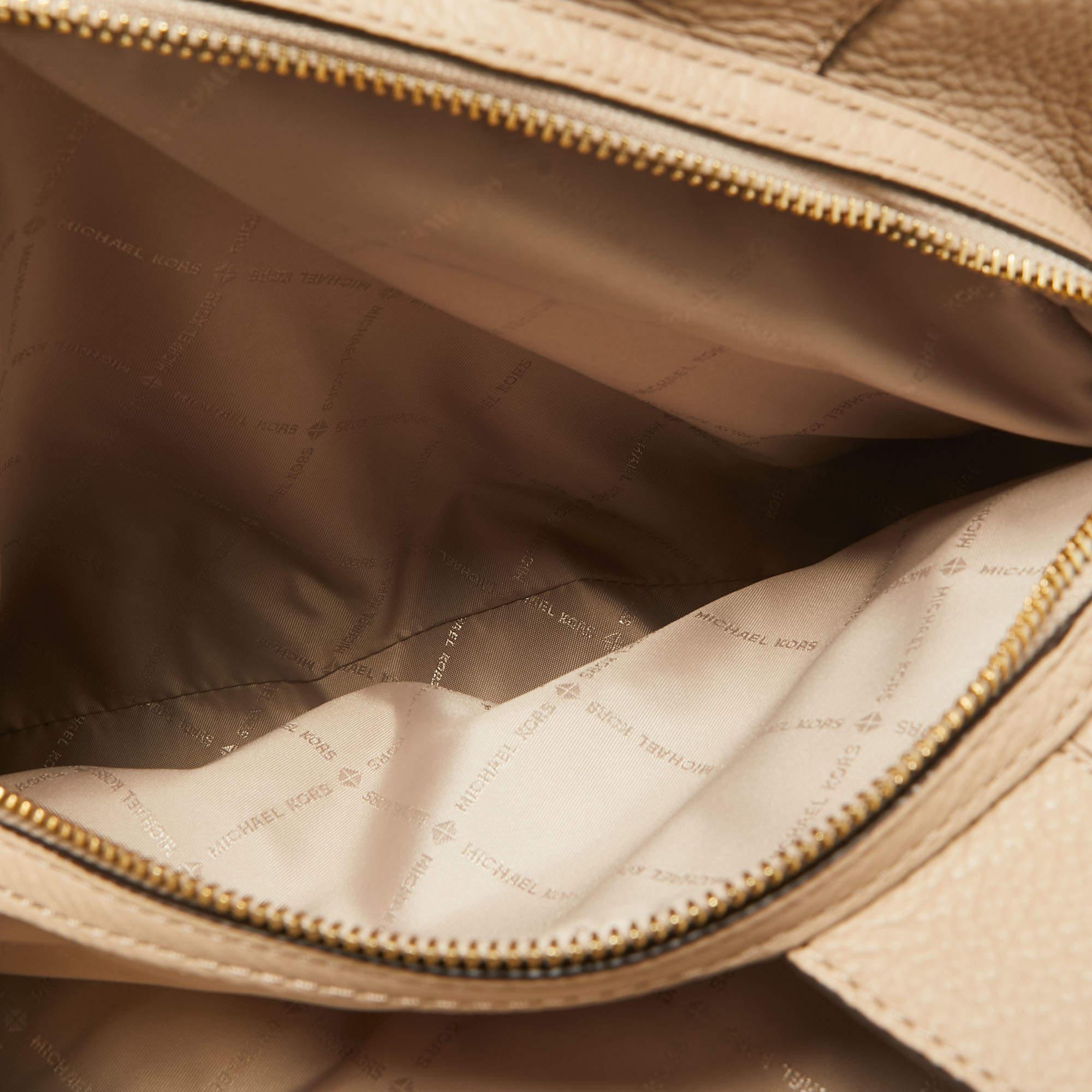 Michael Kors Beige Leather large Jet Set Chain Shoulder Bag 3