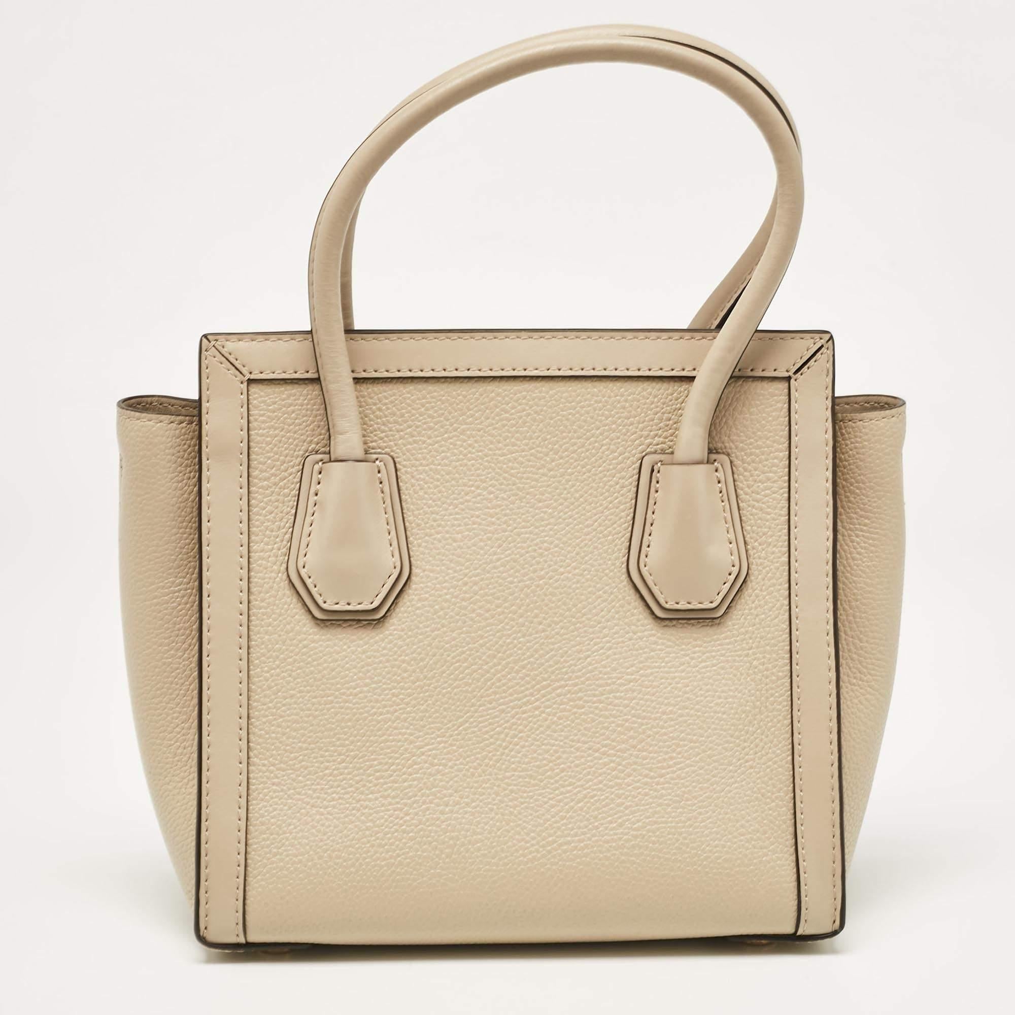 Women's Michael Kors Beige Leather Mercer Studio Tote For Sale