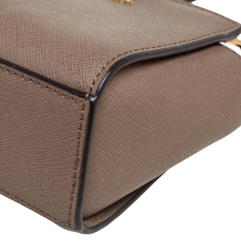 Michael Kors Beige Leather Mini Selma Crossbody Bag For Sale 1