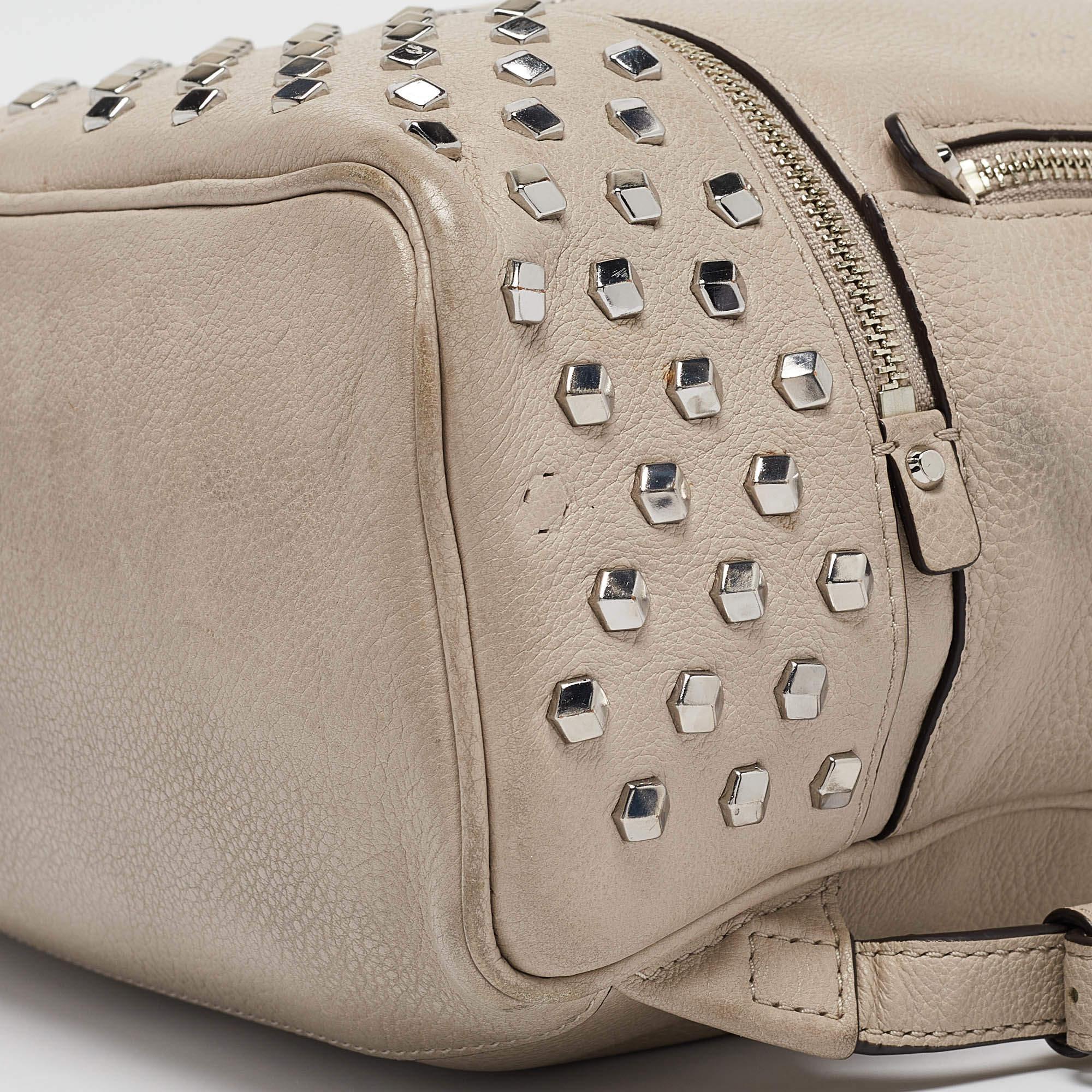 Michael Kors Rhea Rucksack aus beigem Leder mit Nieten 4