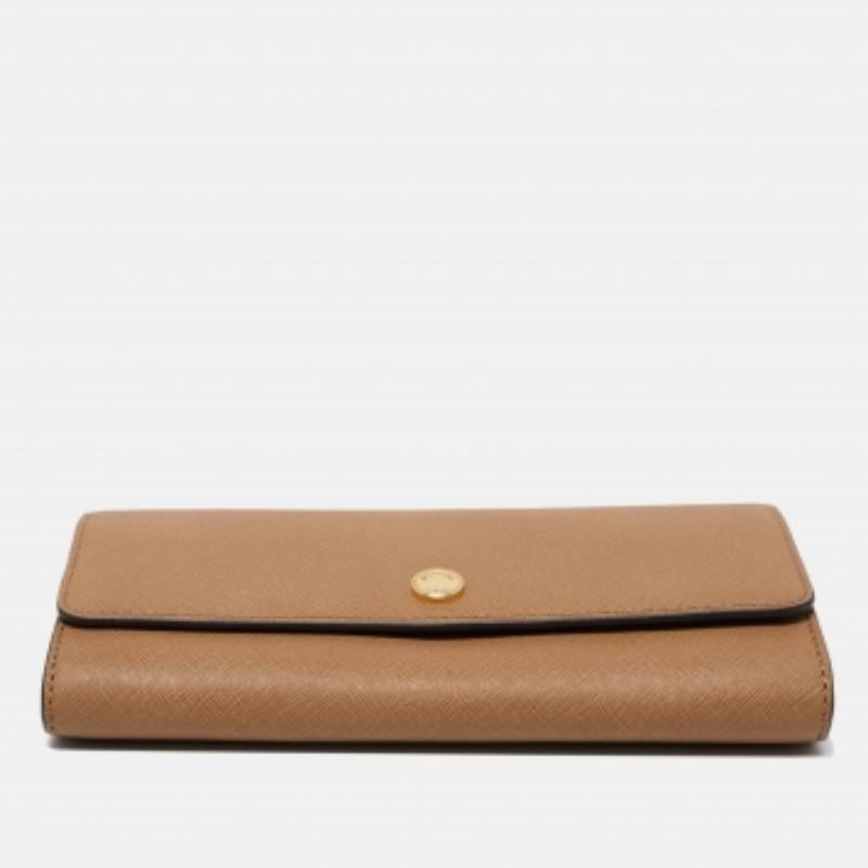 Michael Kors Portefeuille en cuir Saffiano beige Pour femmes en vente