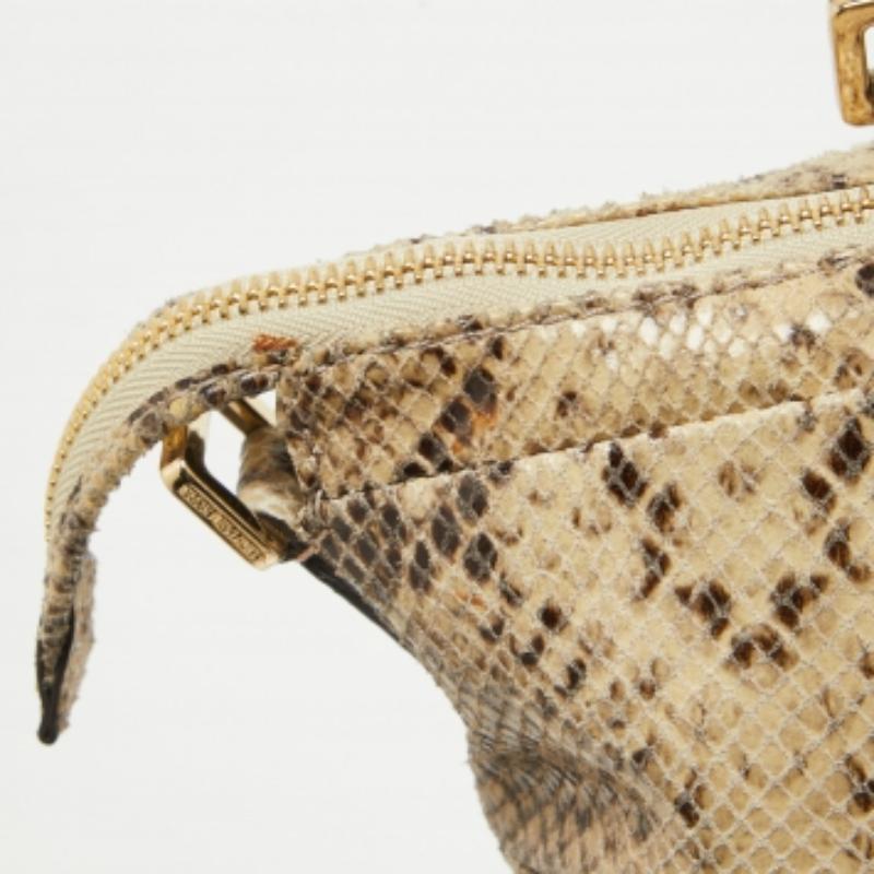 Marrone Michael Kors Tote Gansevoort grande in pelle goffrata di pitone nero/crema in vendita