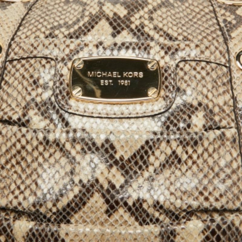 Michael Kors Tote Gansevoort grande in pelle goffrata di pitone nero/crema In condizioni buone in vendita a Dubai, Al Qouz 2