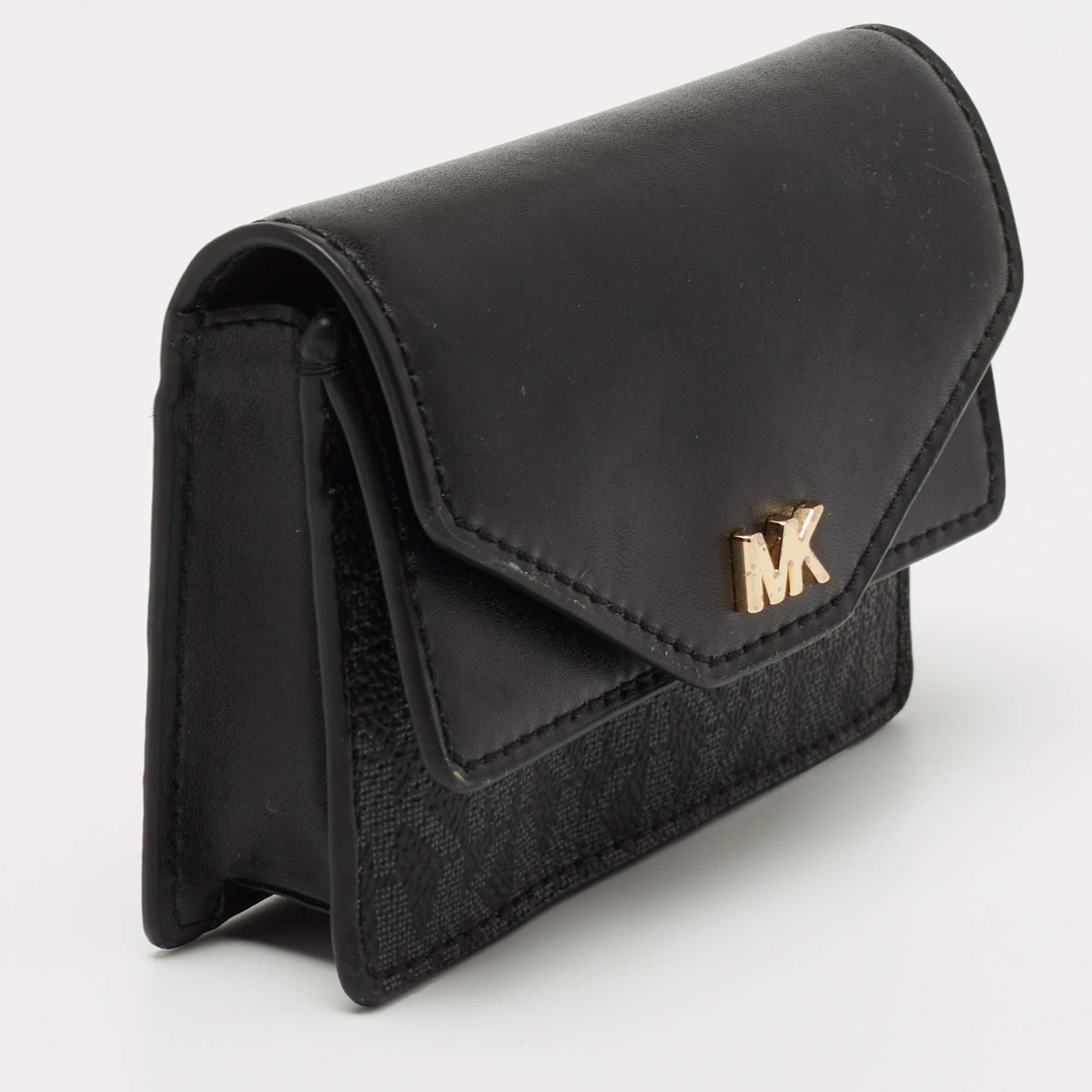 Noir Michael Kors Signature Black/Grey Coated Canvas and Leather Card Case (étui à cartes en cuir et toile enduite) en vente