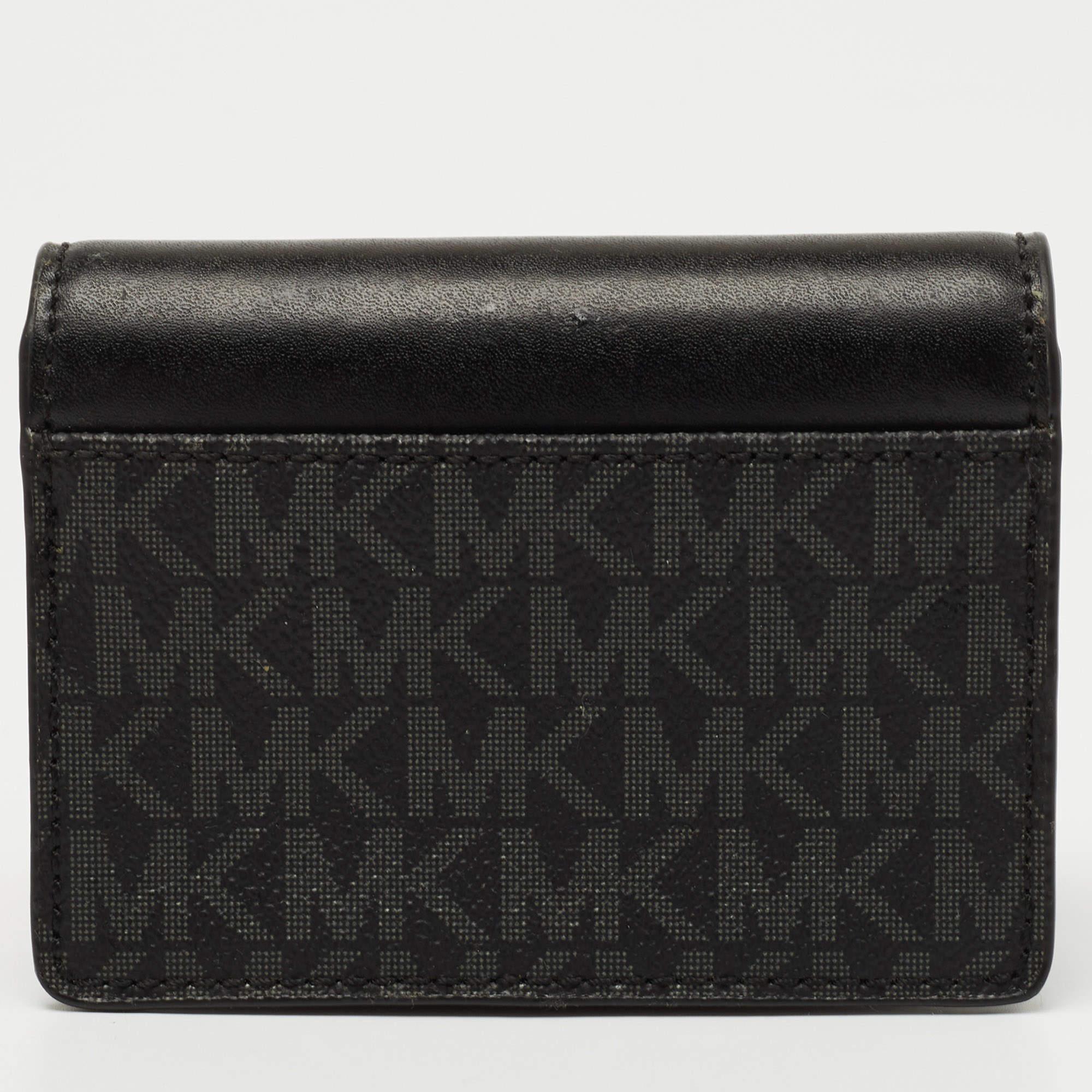 Michael Kors Signature Black/Grey Coated Canvas and Leather Card Case (étui à cartes en cuir et toile enduite) Bon état - En vente à Dubai, Al Qouz 2