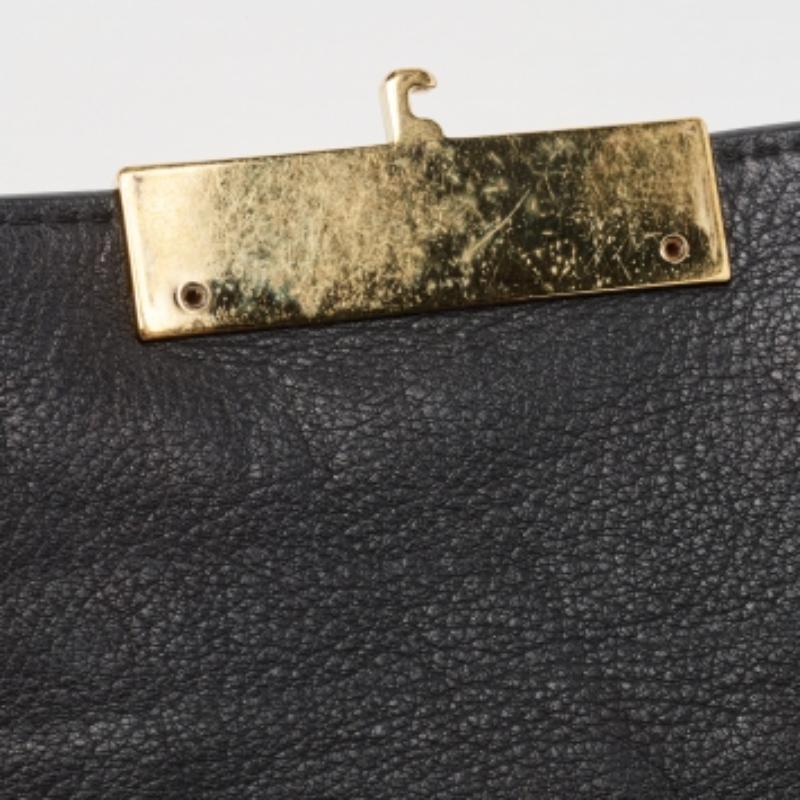 Michael Kors Schwarze Umhängetasche aus Leder und mit Krokoprägung im Angebot 3