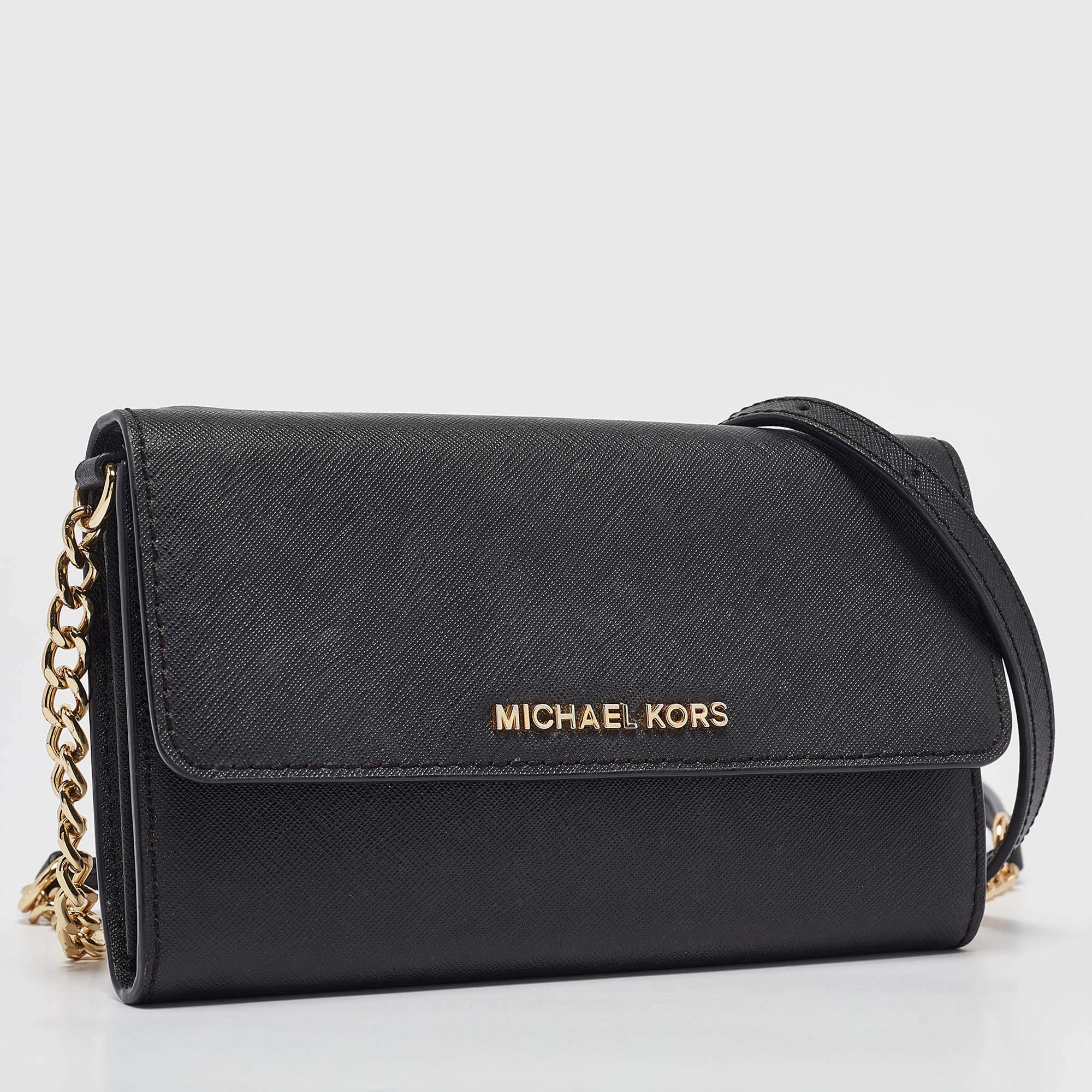 Michael Kors Black Leather Jet Set Flap Crossbody Bag In Good Condition In Dubai, Al Qouz 2