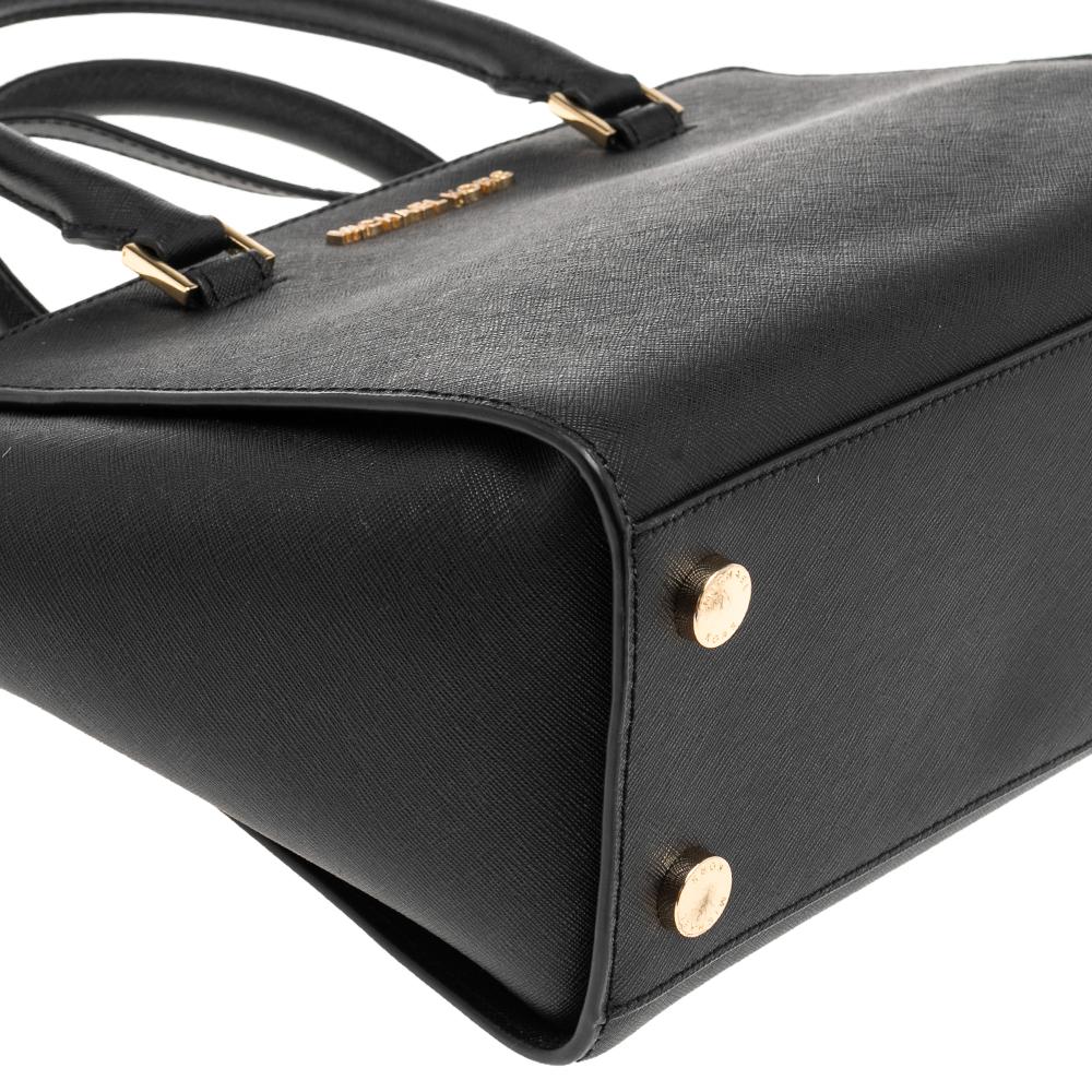 Michael Kors Black Leather Selma Satchel In Good Condition In Dubai, Al Qouz 2