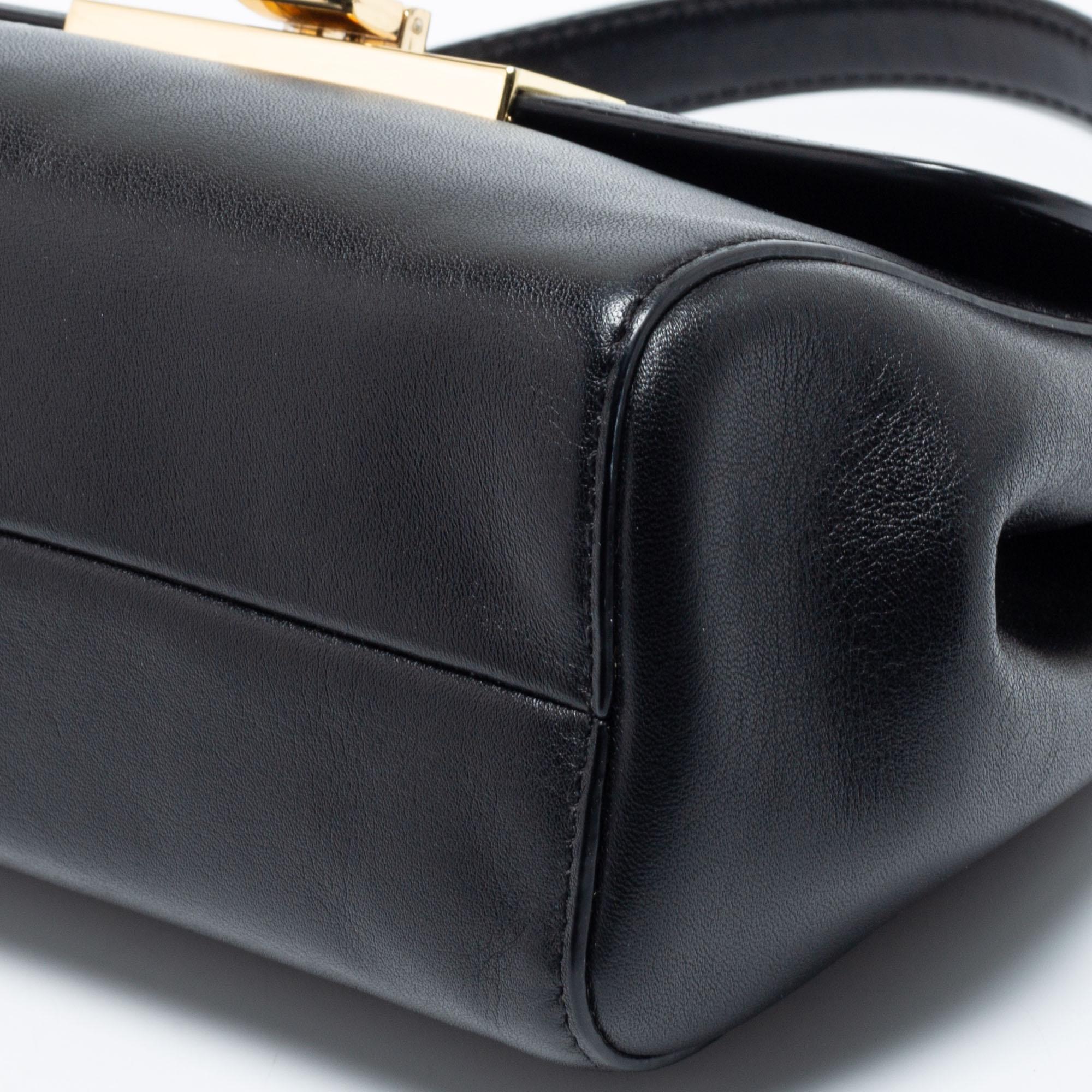 Michael Kors Black Leather Small Marlow Top Handle Bag In Good Condition In Dubai, Al Qouz 2