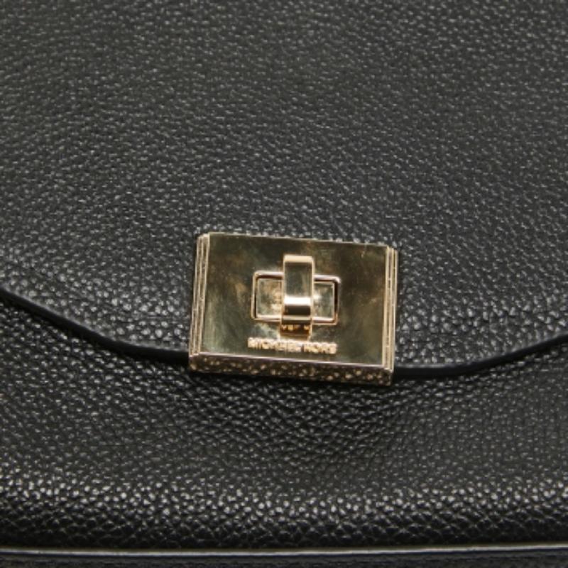 Donna Michael Kors Borsa a tracolla XS Cassie in pelle nera in vendita