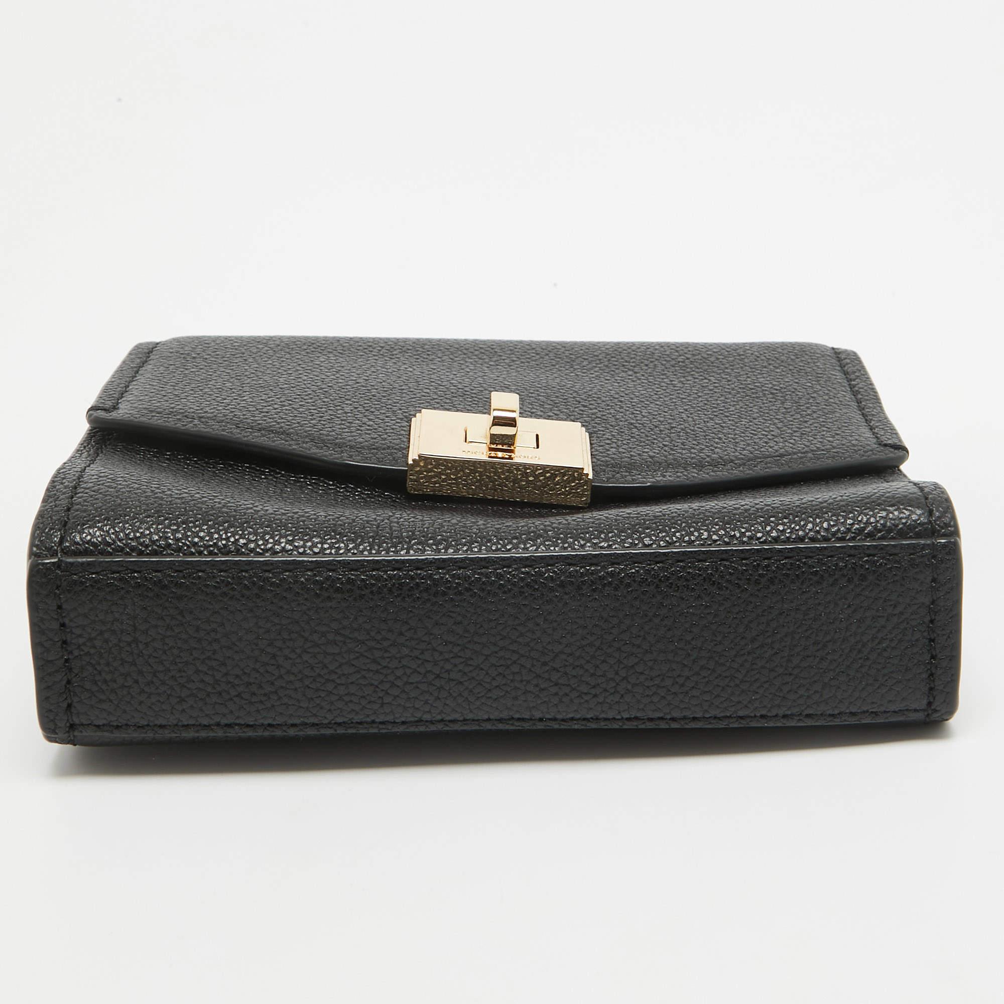 Michael Kors - Sac à bandoulière en cuir noir XS Cassie en vente 1