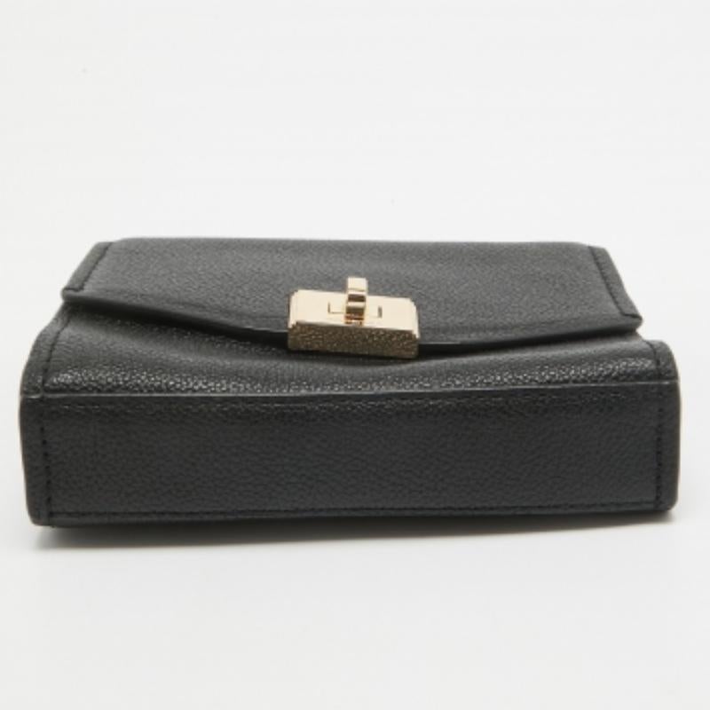 Michael Kors Borsa a tracolla XS Cassie in pelle nera in vendita 4