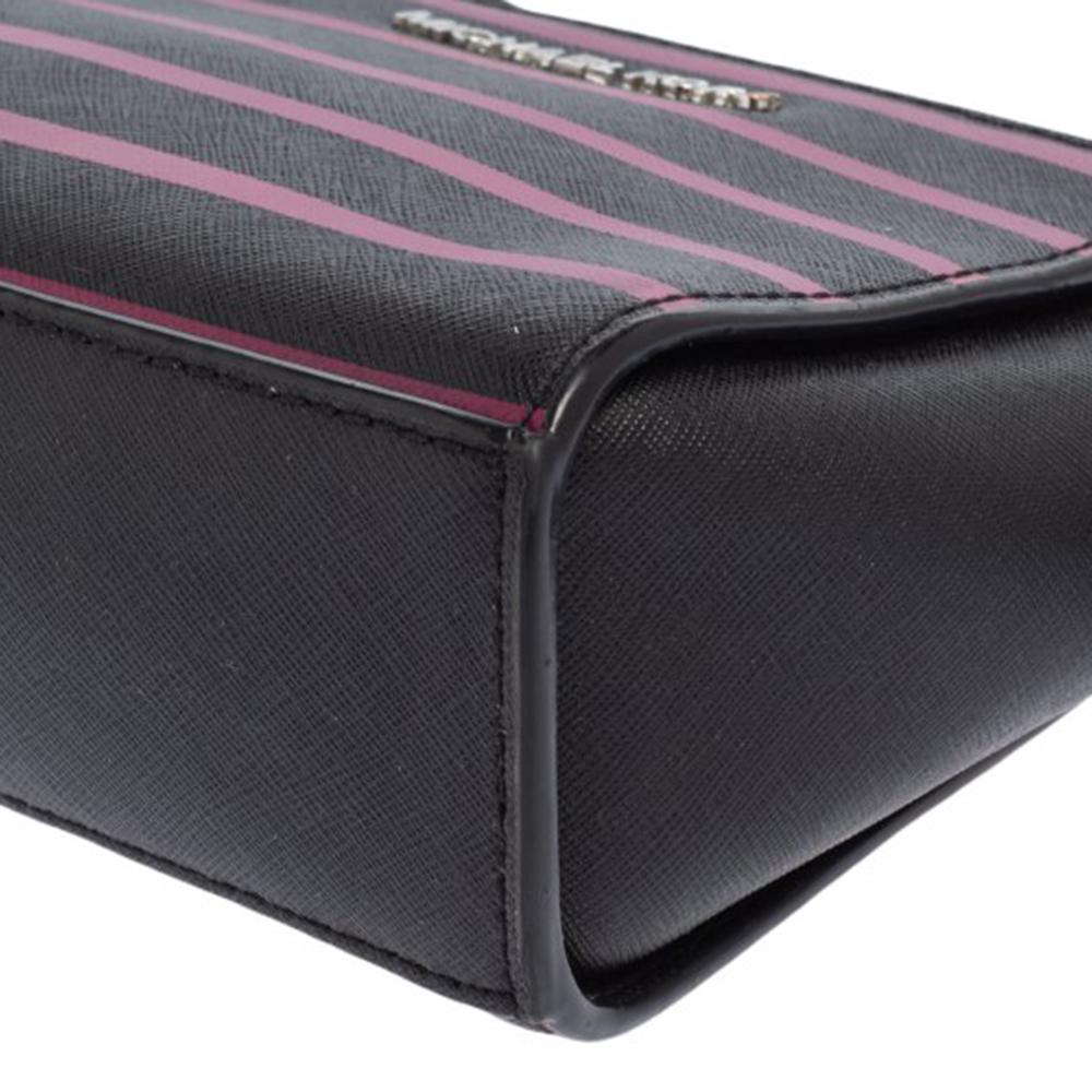 Michael Kors Schwarz/Pink Saffiano Leder Mini Selma Crossbody Tasche 6