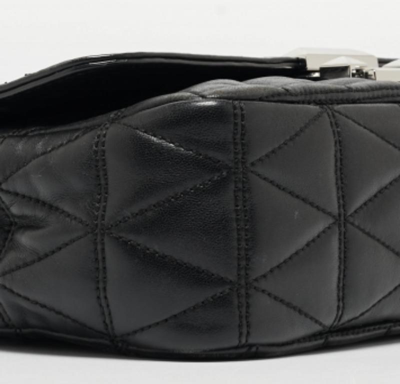 Michael Kors - Grand sac à bandoulière Sloan en cuir matelassé noir 1