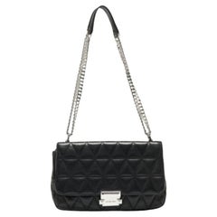 Michael Kors - Grand sac à bandoulière Sloan en cuir matelassé noir