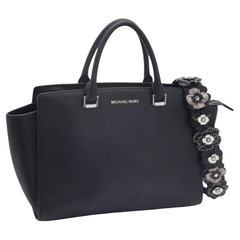 Michael Kors Schwarze große Selma-Umhängetasche aus Saffiano-Leder