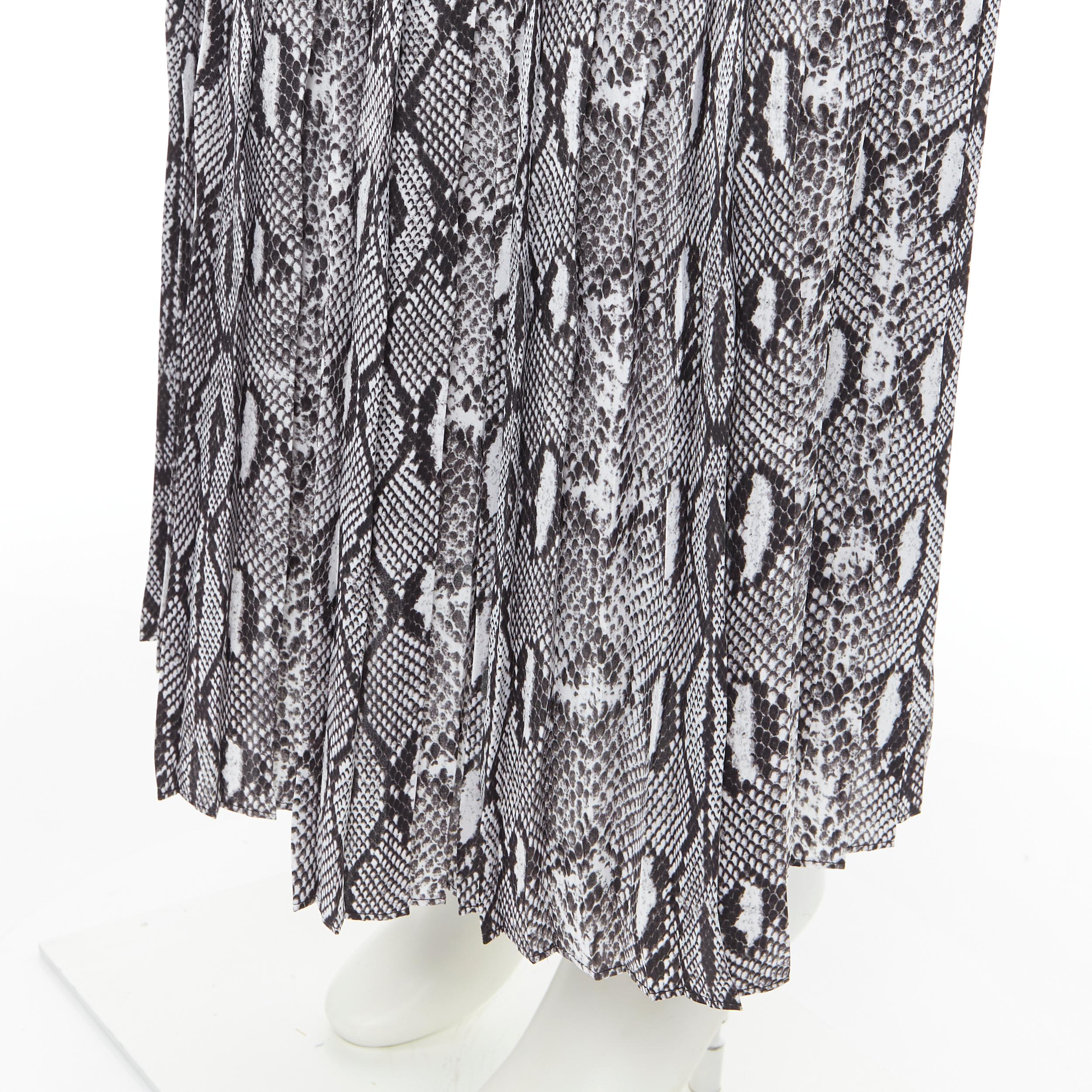 MICHAEL KORS black white python print pleated midi summer skirt XS In Excellent Condition In Hong Kong, NT