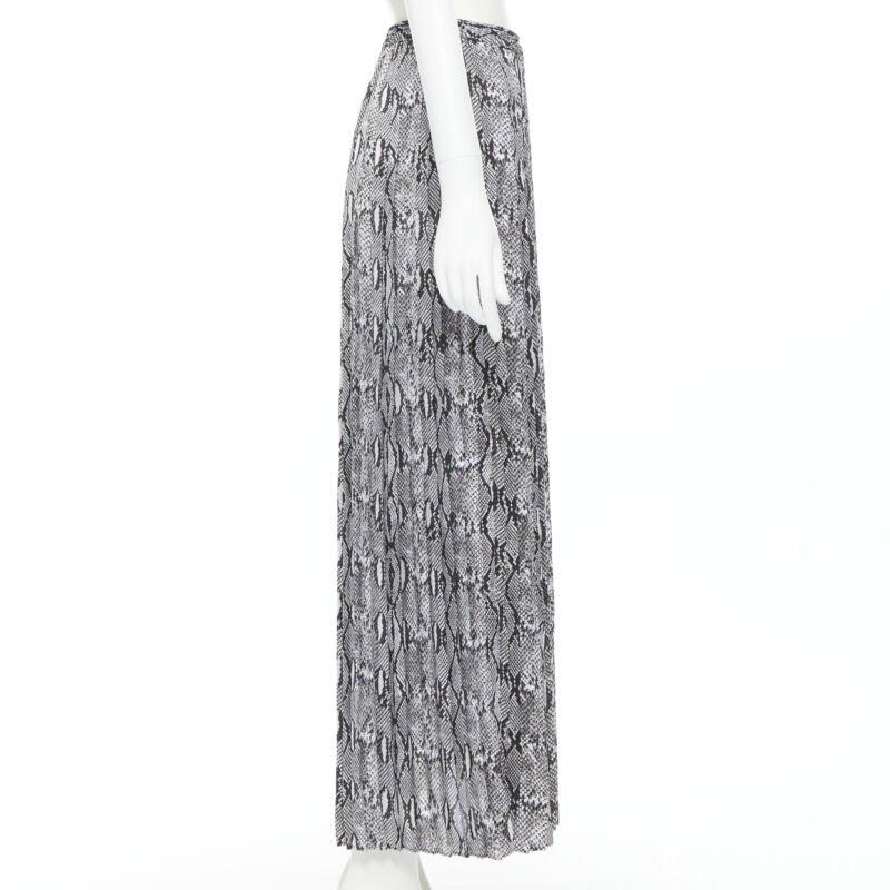MICHAEL KORS black white scaled leather print pleated midi summer skirt XS In Excellent Condition For Sale In Hong Kong, NT