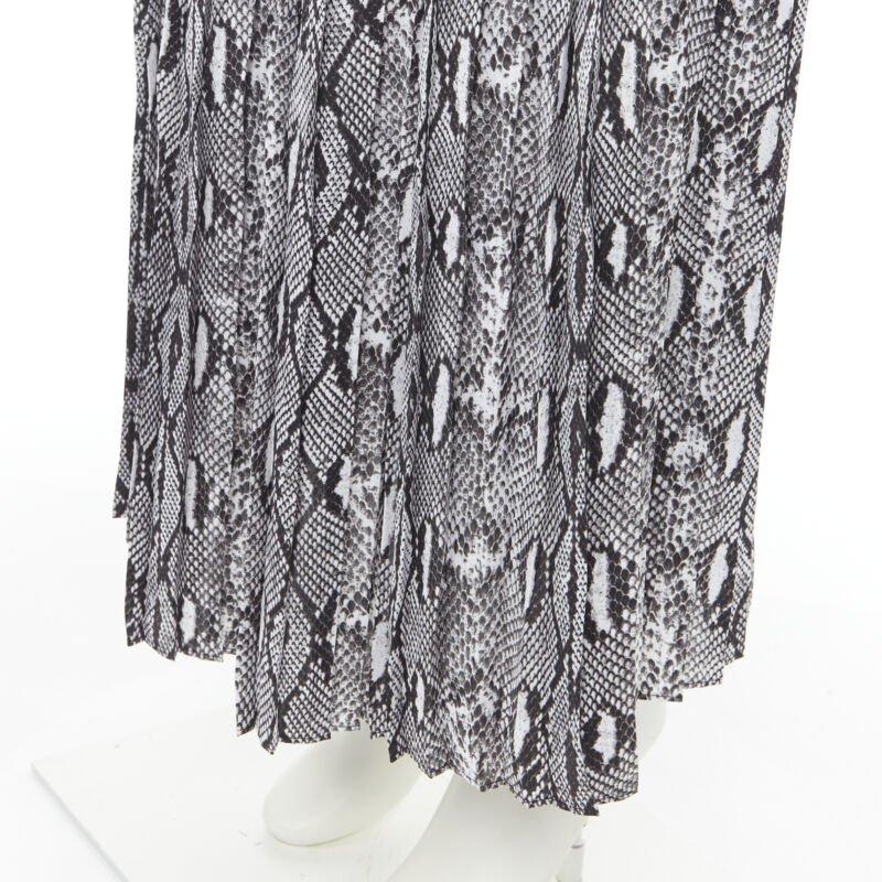 MICHAEL KORS black white scaled leather print pleated midi summer skirt XS For Sale 2