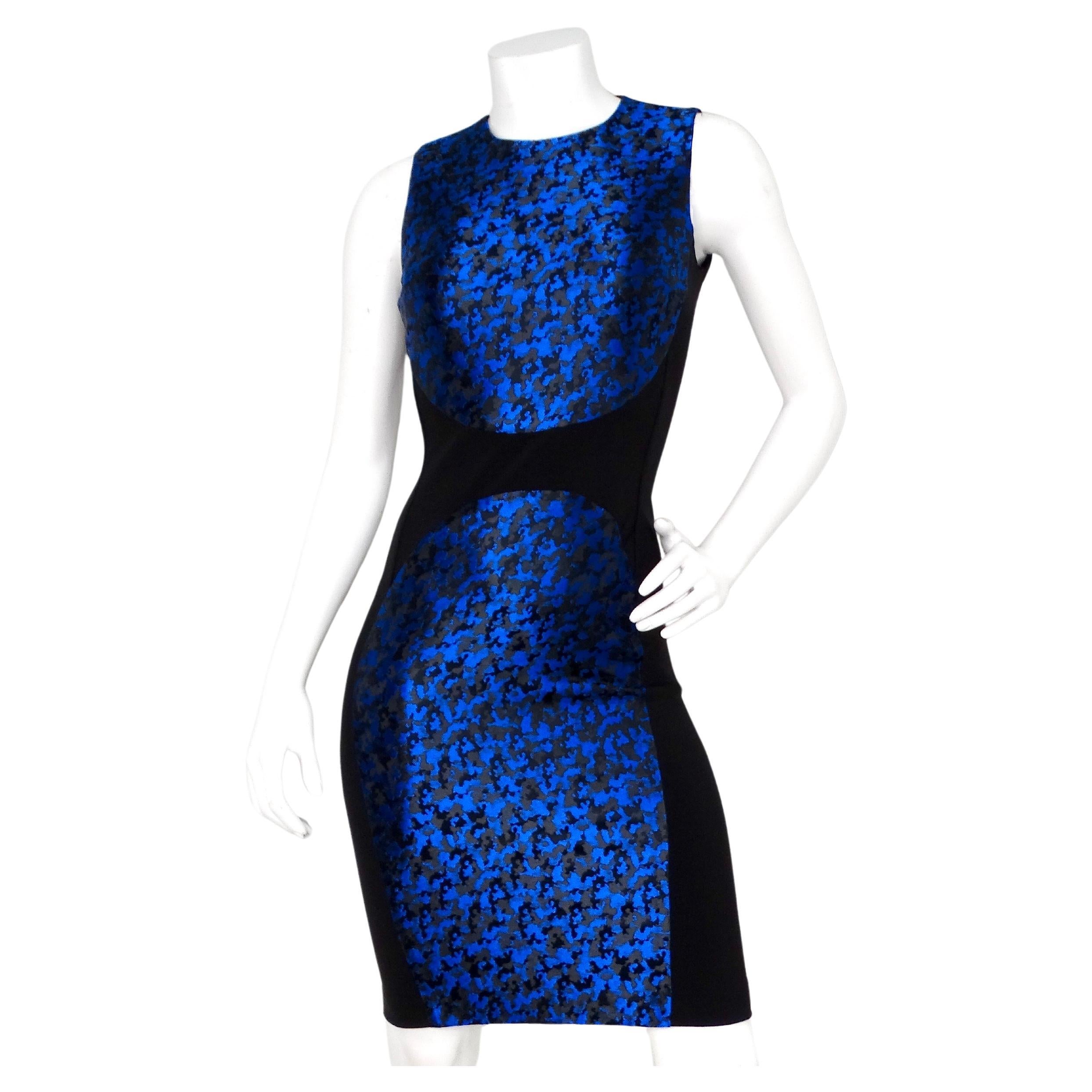 Michael Kors - Vestito midi con stampa mimetica in blu e nero in vendita