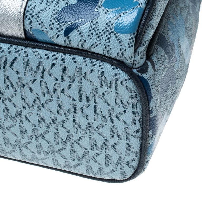 Michael Kors Navy Abbey Butterfly Small Backpack Michael Kors Blue Butterfly Monogram Coated Canvas Medium  main image 3