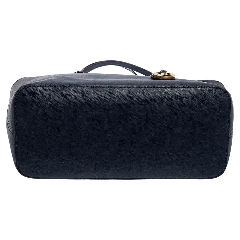 michael kors travel purse