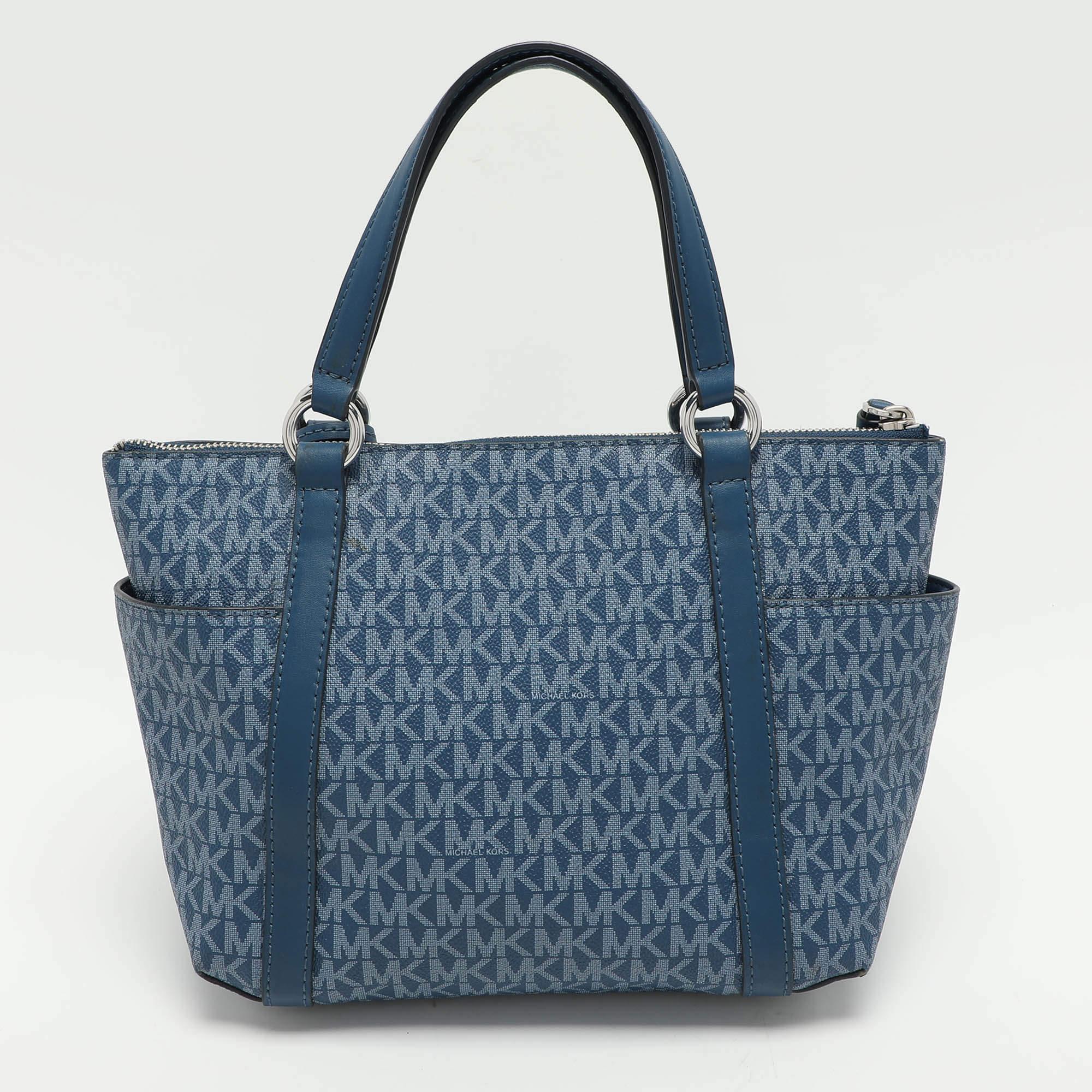 Sacoche Sullivan en toile enduite et cuir Michael Kors Signature bleu Bon état - En vente à Dubai, Al Qouz 2