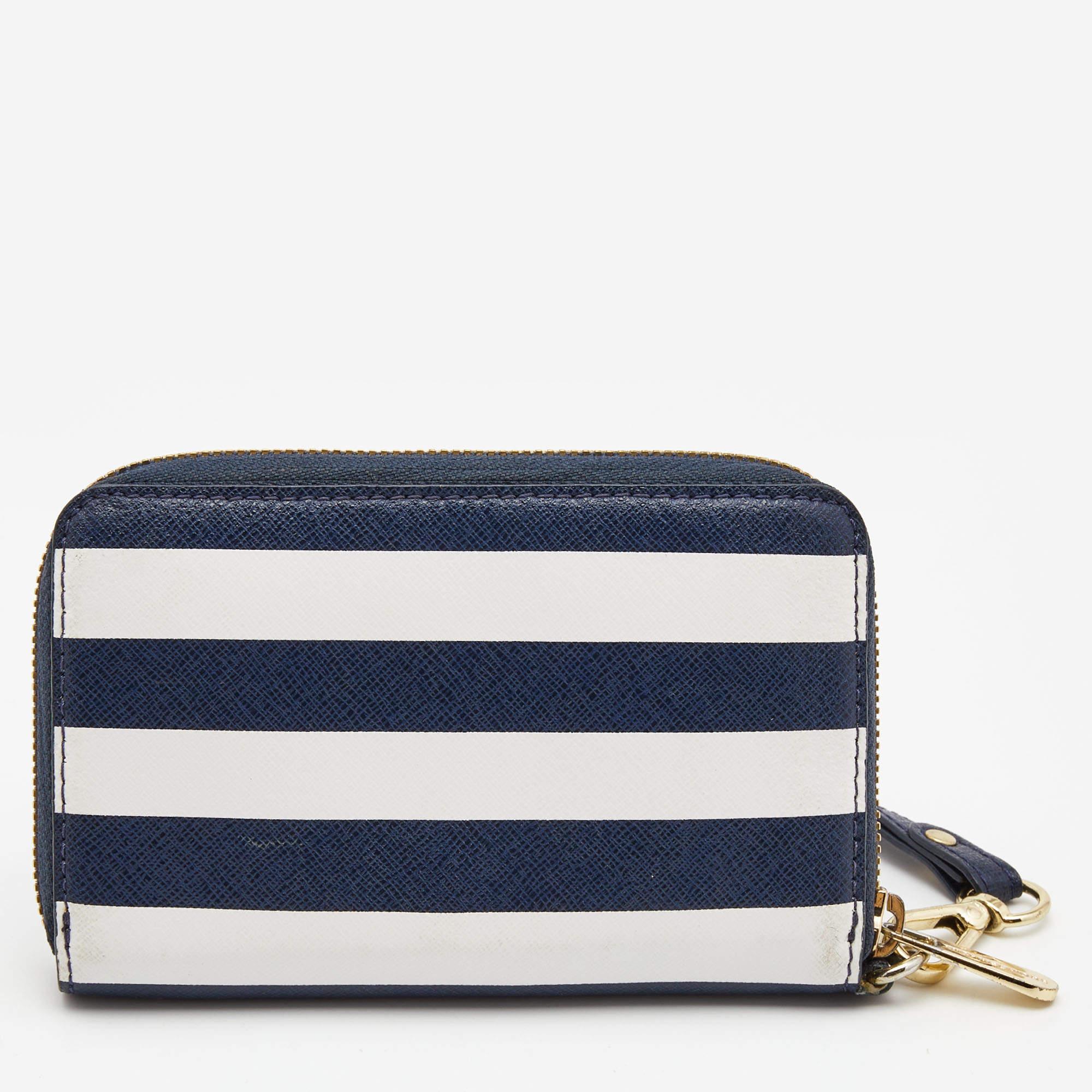 Michael Kors Blue/White Leather Striped Zip Around Wallet In Good Condition For Sale In Dubai, Al Qouz 2