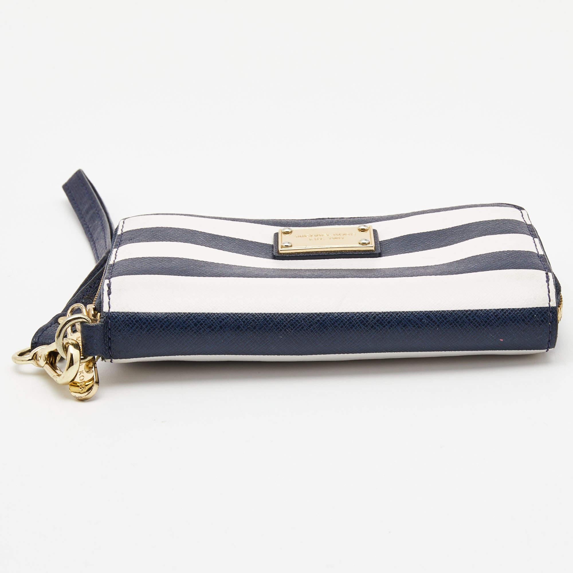 Michael Kors Blue/White Leather Striped Zip Around Wallet For Sale 2