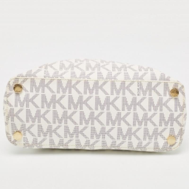 Michael Kors Bolso grande Cindy Dome de lona revestida y piel azul/blanco Signature en venta 6