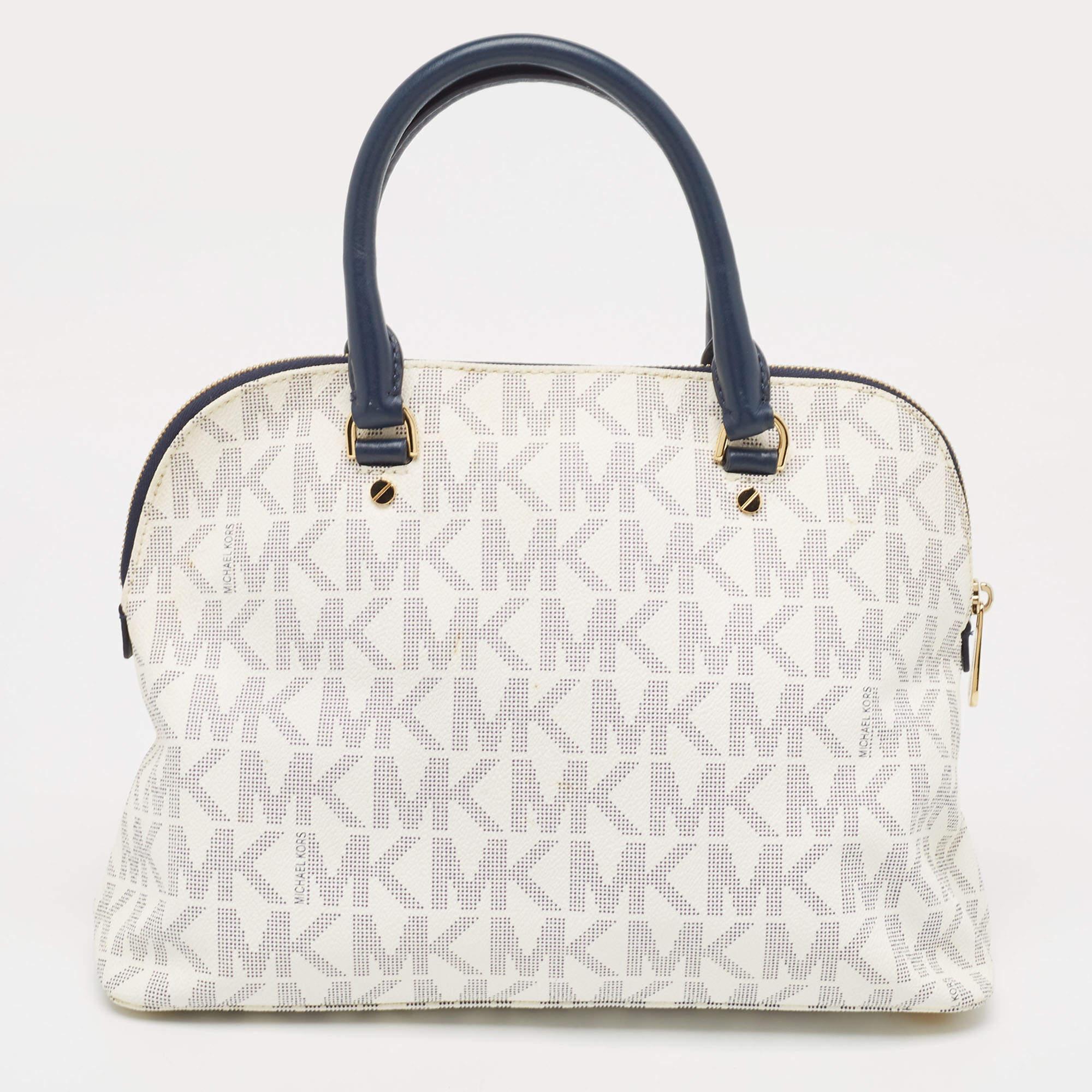 Michael Kors Blau/Weiß Signature Beschichtetes Segeltuch Leder Große Cindy Dome Tasche im Zustand „Gut“ in Dubai, Al Qouz 2
