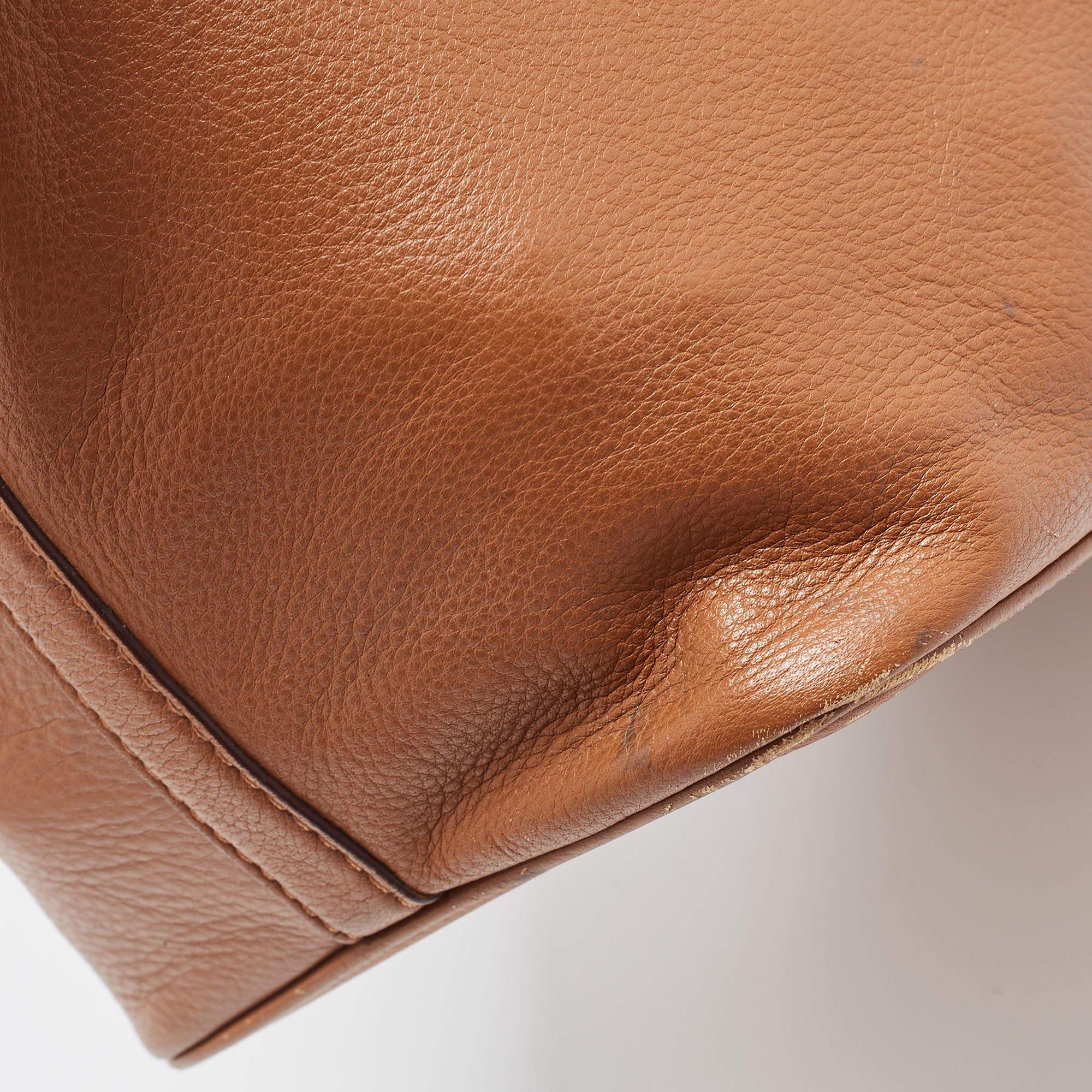 Michael Kors Brown Leather Bucket Tote For Sale 4
