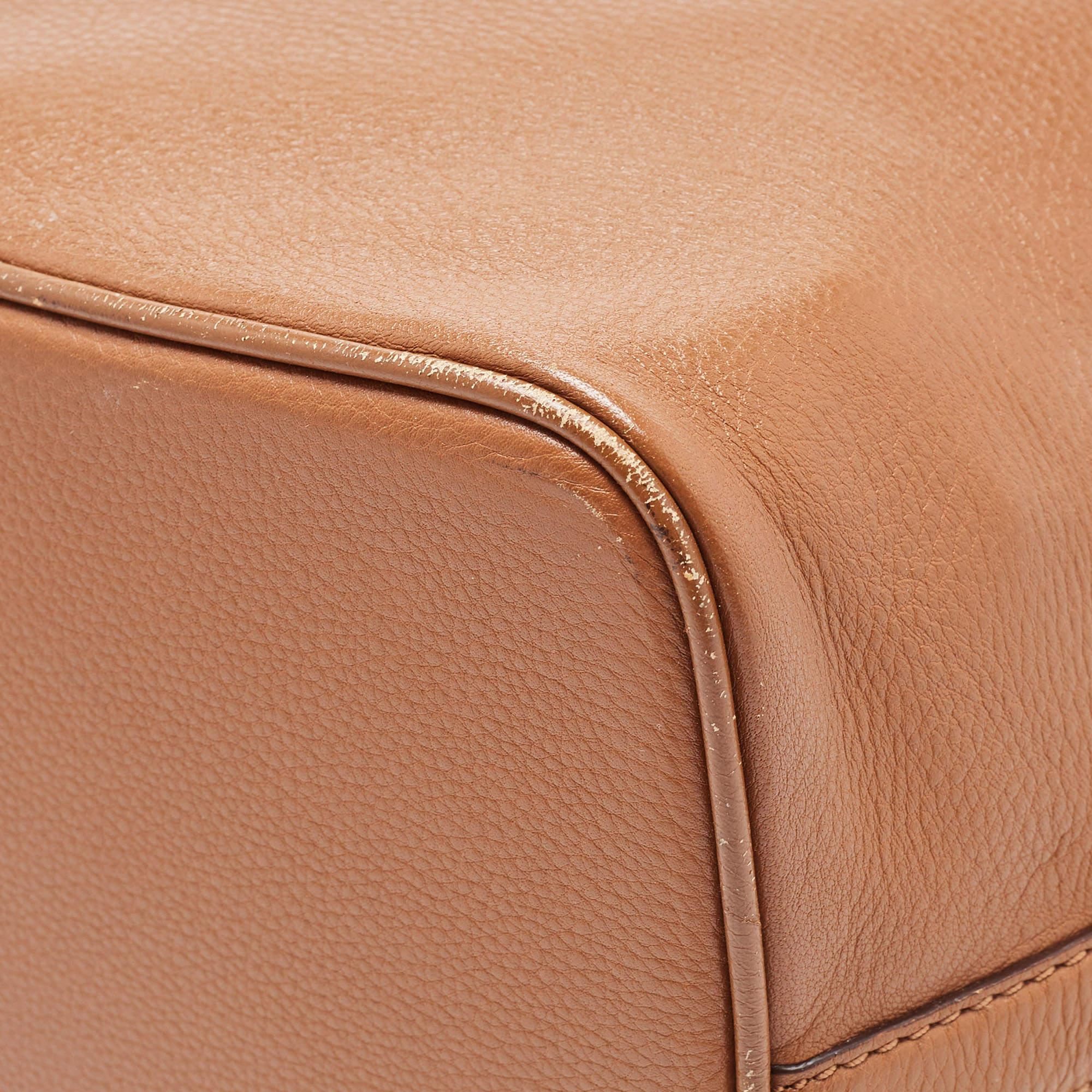 Michael Kors Brown Leather Bucket Tote For Sale 5
